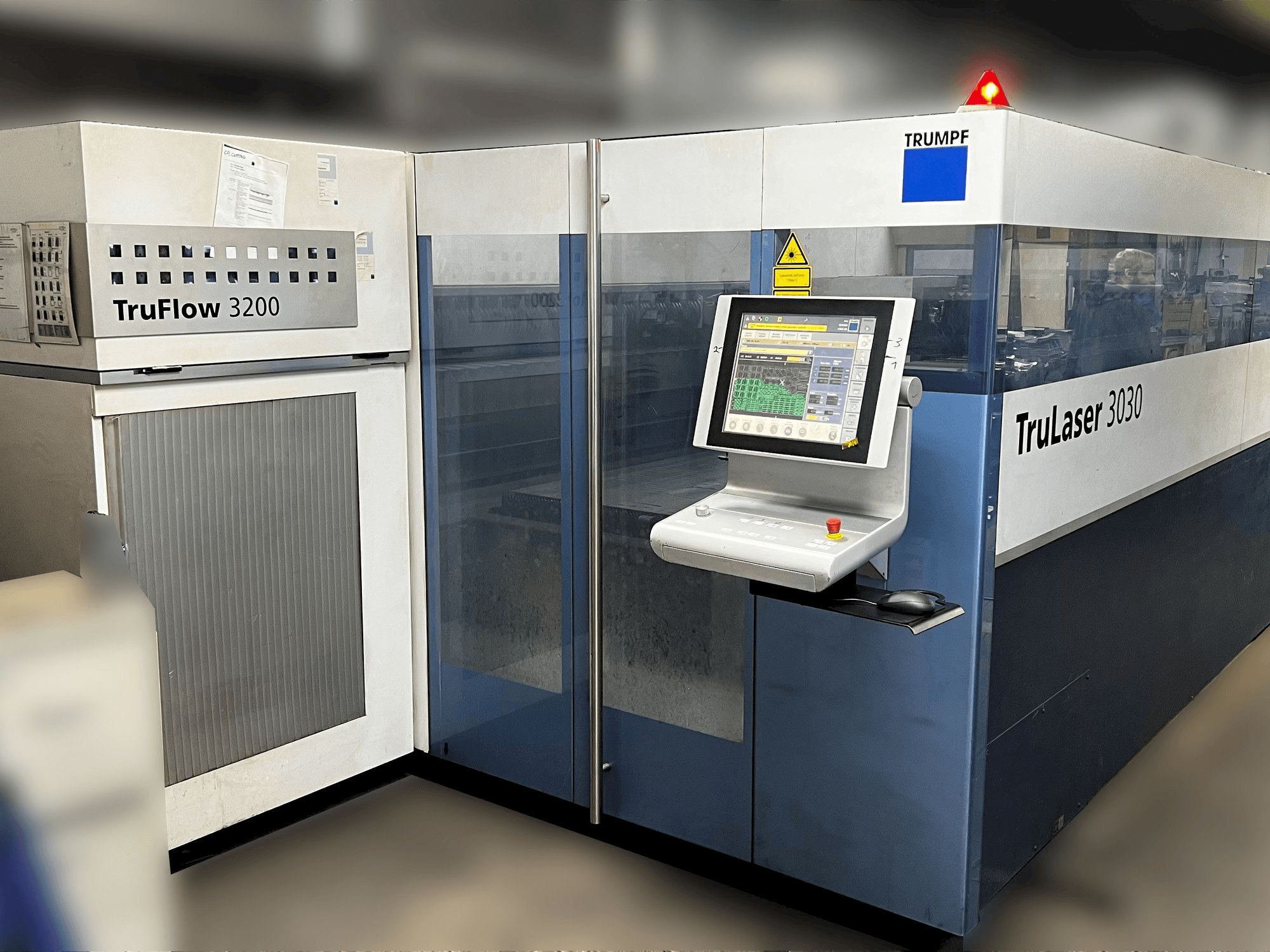 Вид станка Trumpf Trulaser 3030 спереди
