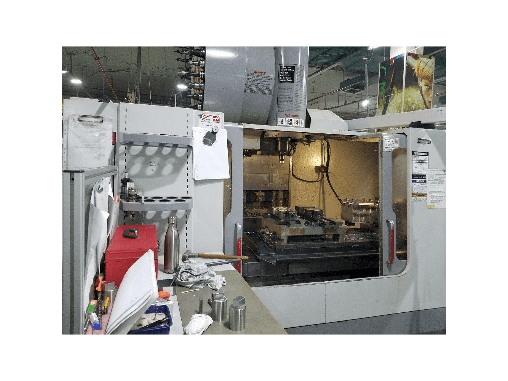 Вид станка HAAS VF-4SS спереди