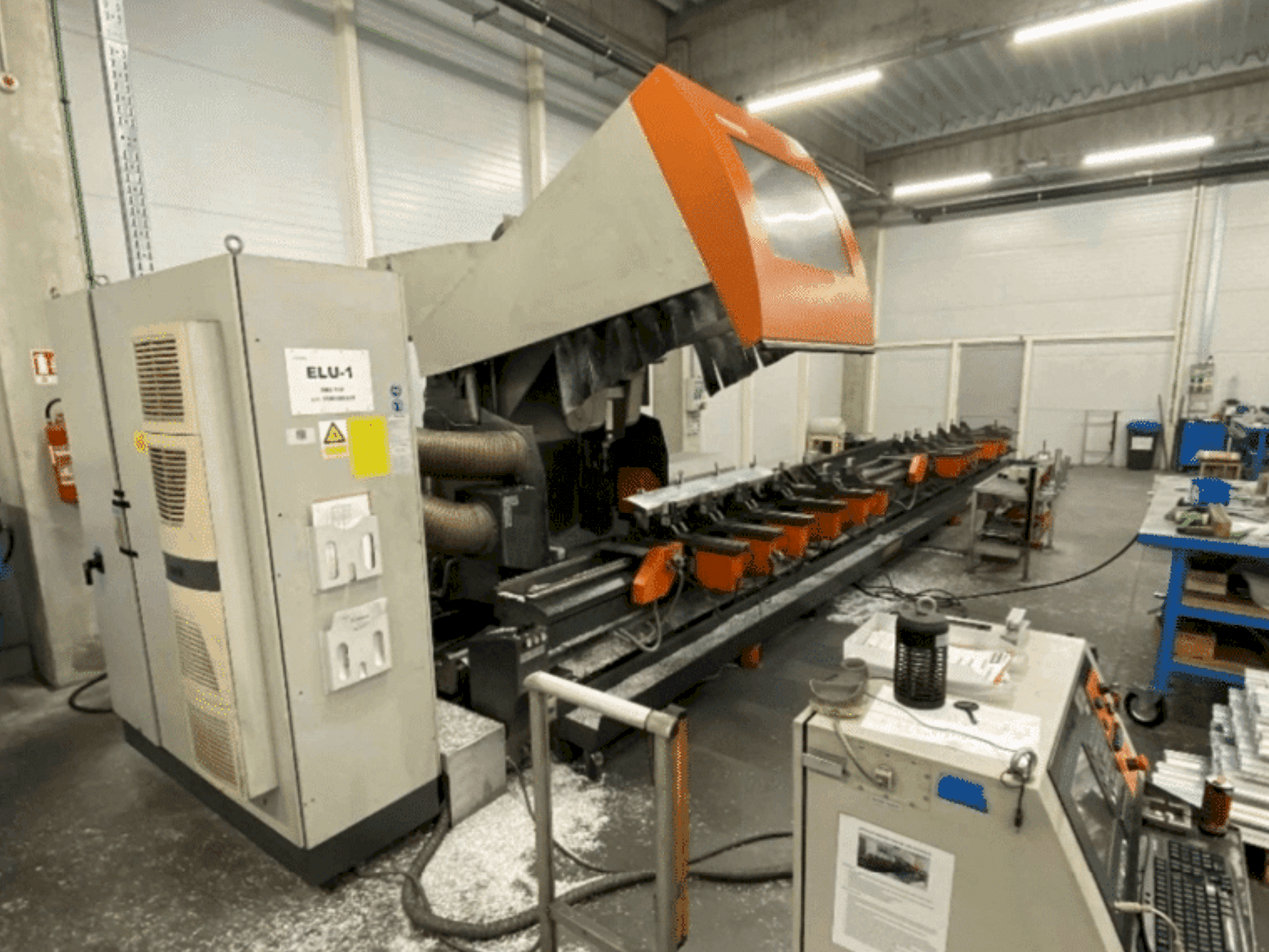 Вид станка Elumatec SBZ 150 спереди