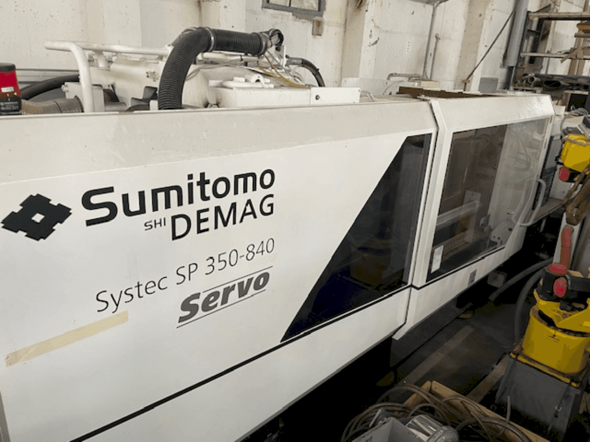 Вид станка SUMITOMO SHI DEMAG Systec SP 350/720-840 спереди
