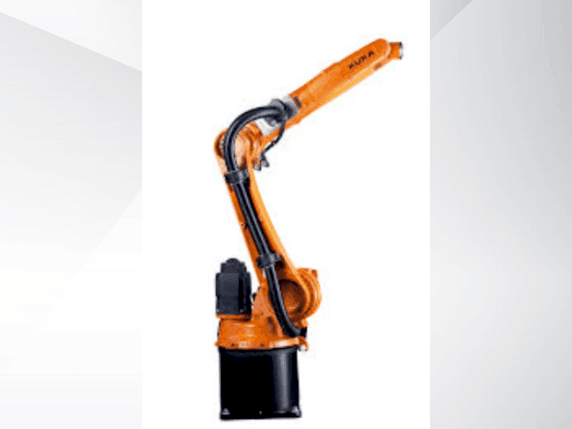 Вид станка KUKA KR 6 R1820 спереди