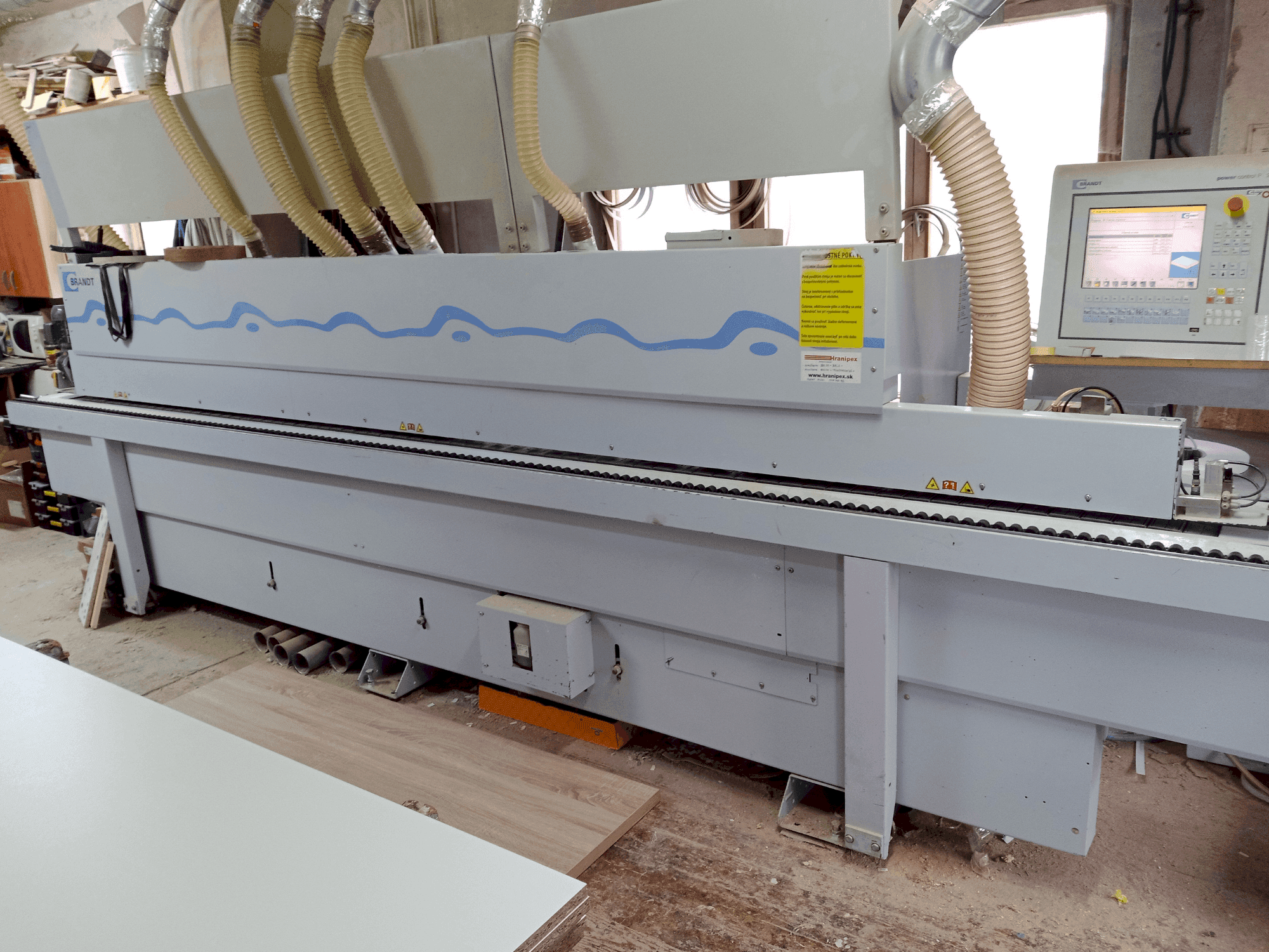 Вид станка BRANDT Highflex 1440 спереди