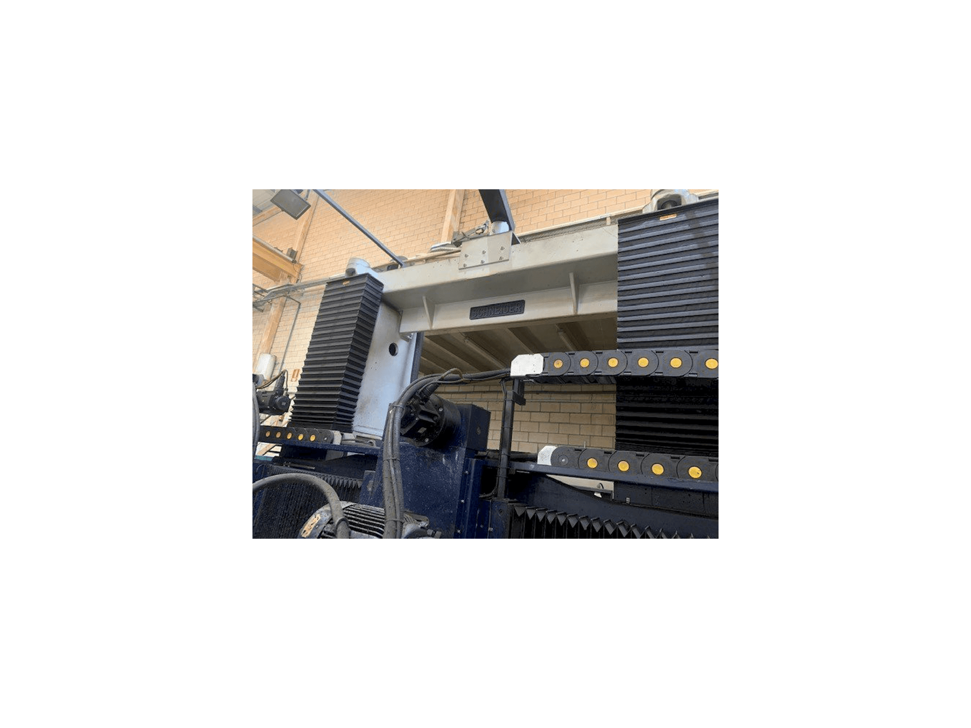 Вид станка Schneider DFS-4 спереди