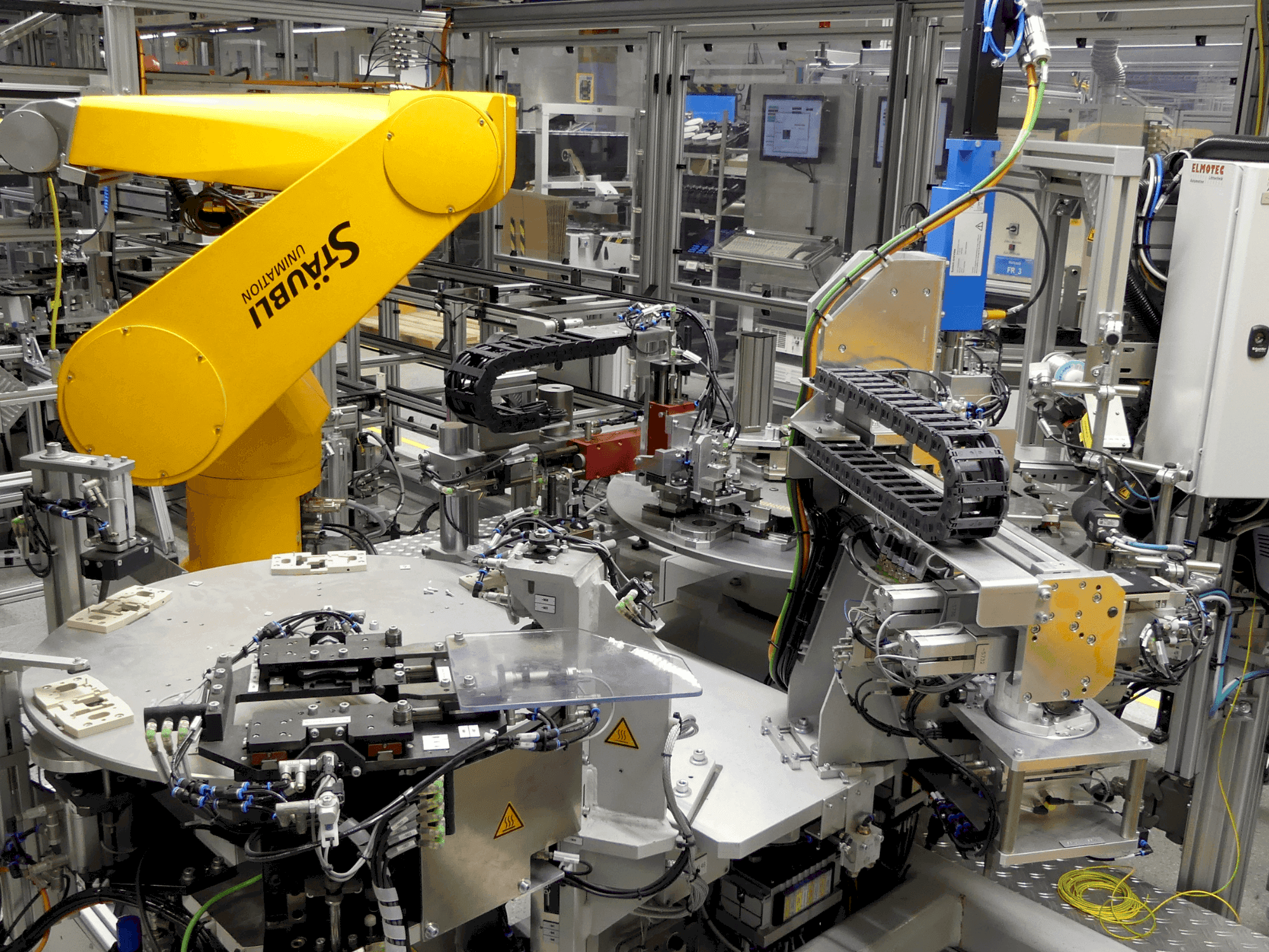 Вид станка ELMOTEC 16479 спереди