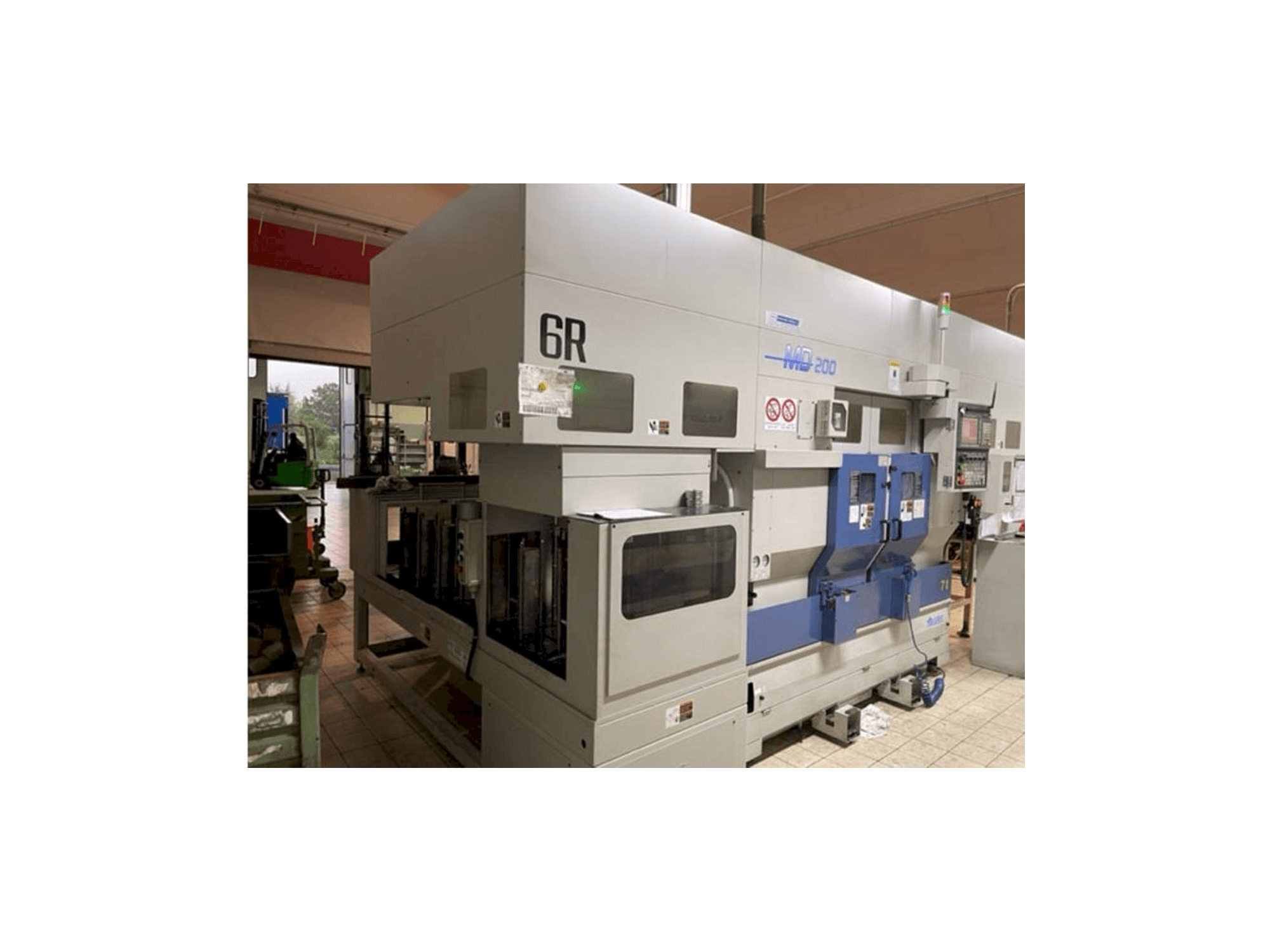 Вид станка Muratec MD 200 спереди