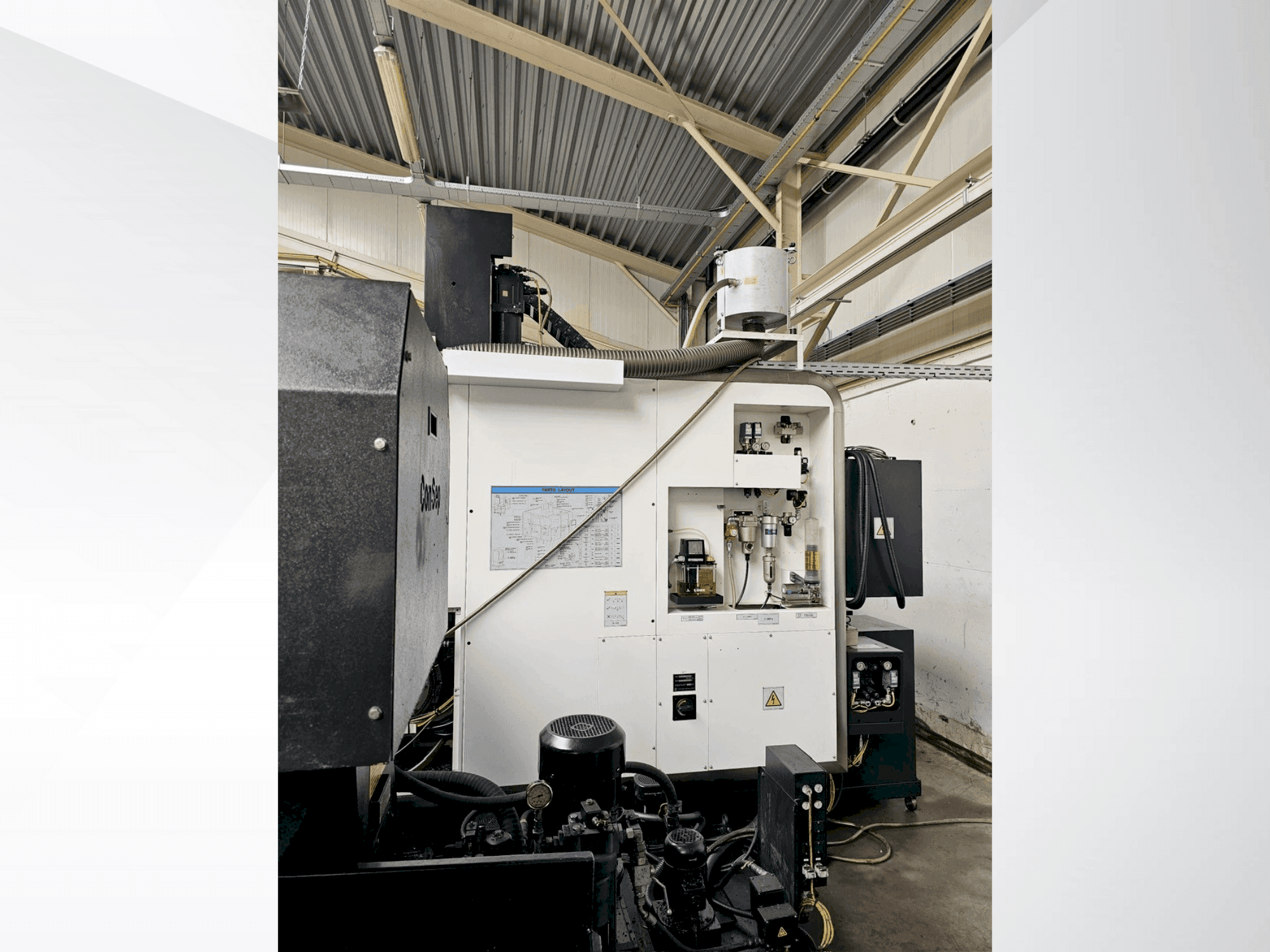 Вид станка Mazak Variaxis i-500 спереди
