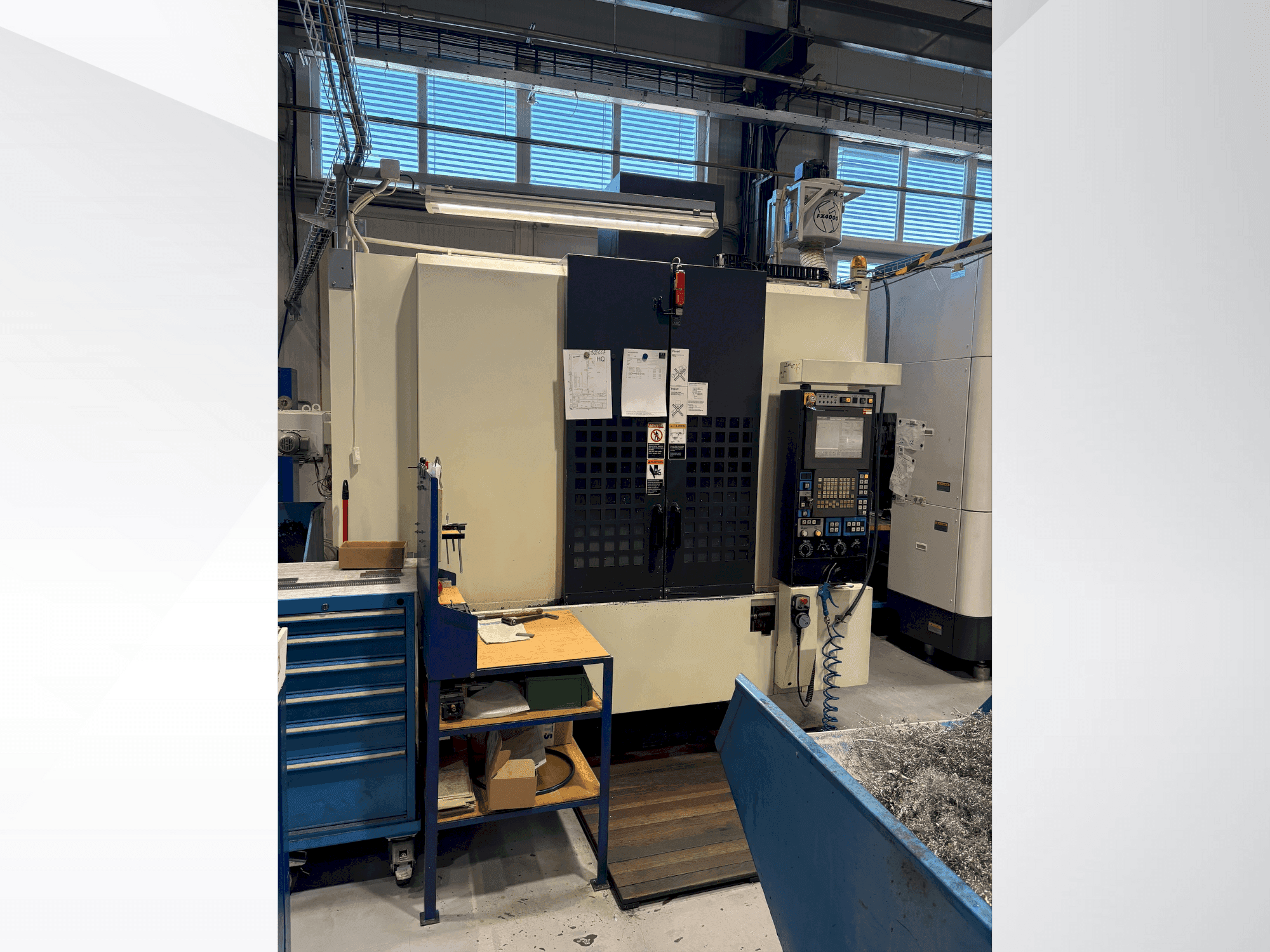 Вид станка Makino S56 спереди