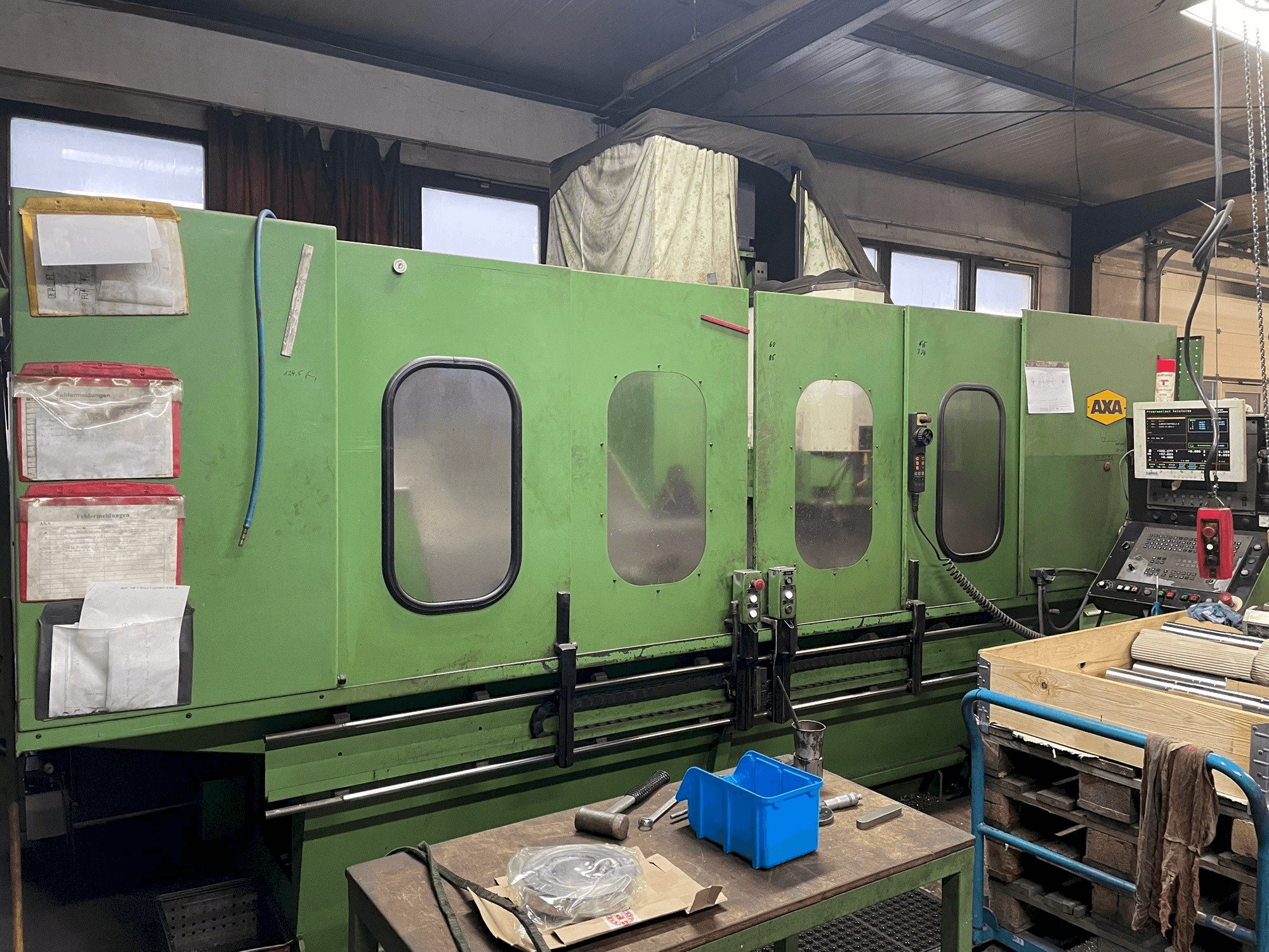 Вид станка AXA VSC 2 спереди