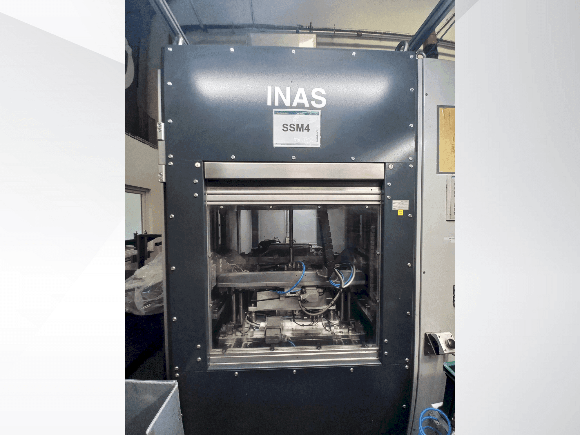 Вид станка INAS VSM 210 спереди