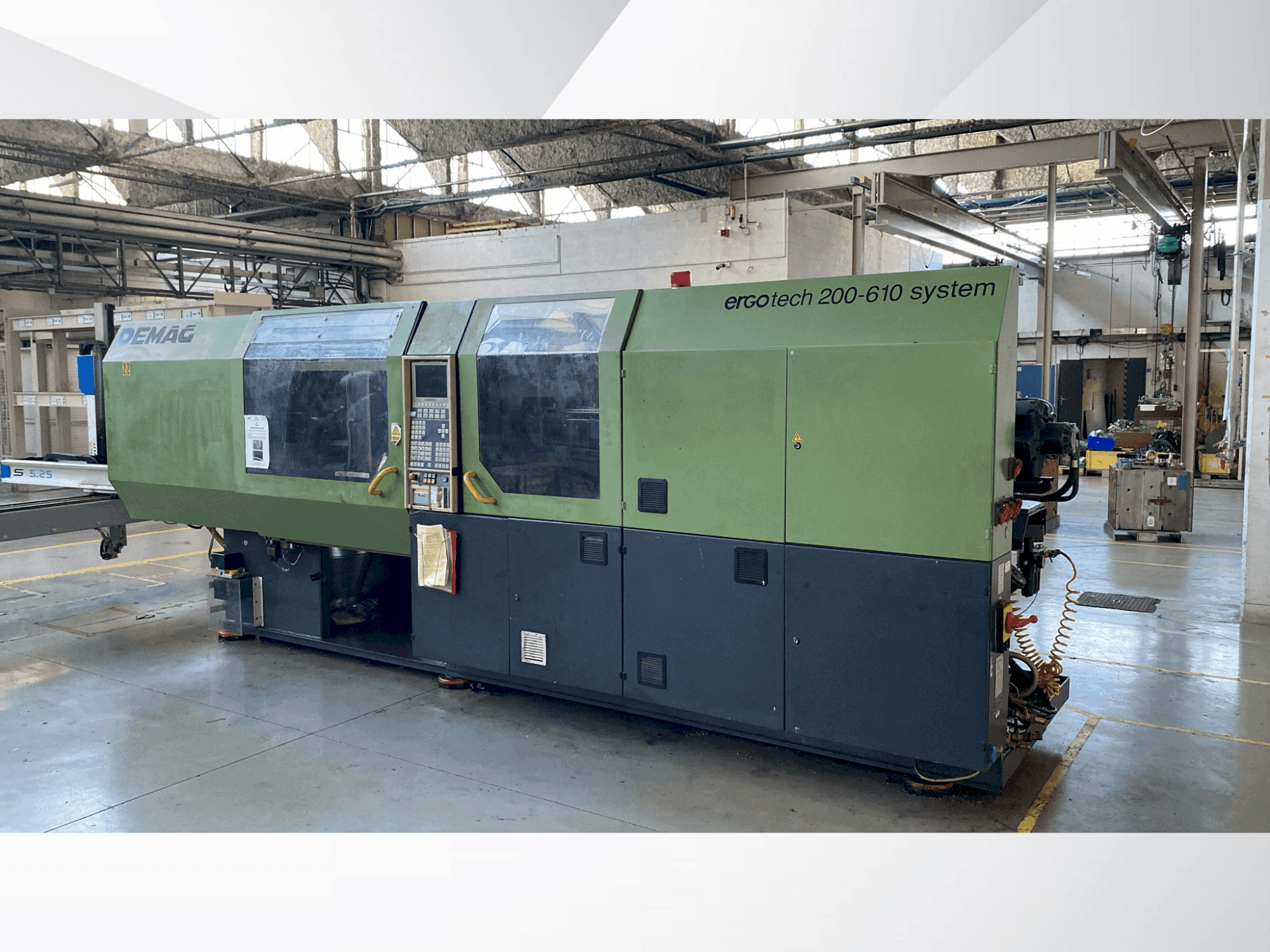 Вид станка DEMAG Ergotech Sytem 200-610 спереди