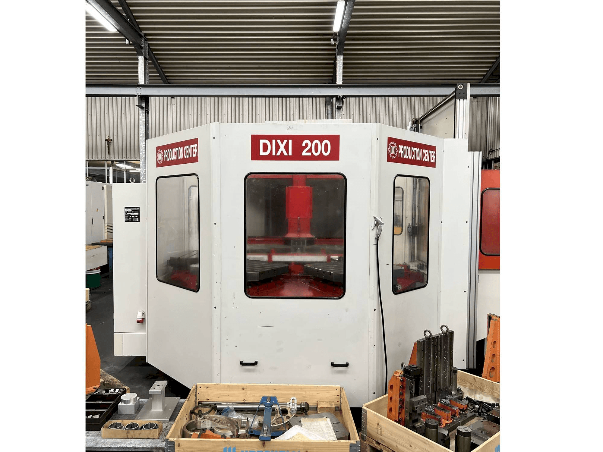 Вид станка DIXI 200 спереди