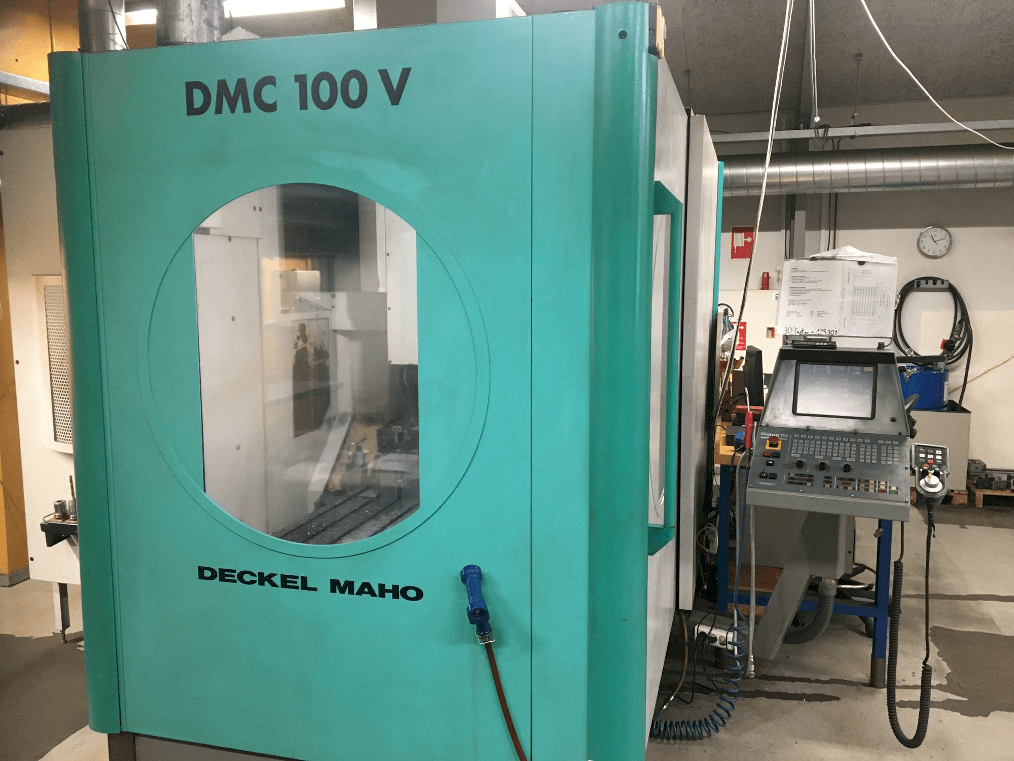 Вид станка DECKEL DMC 100V спереди