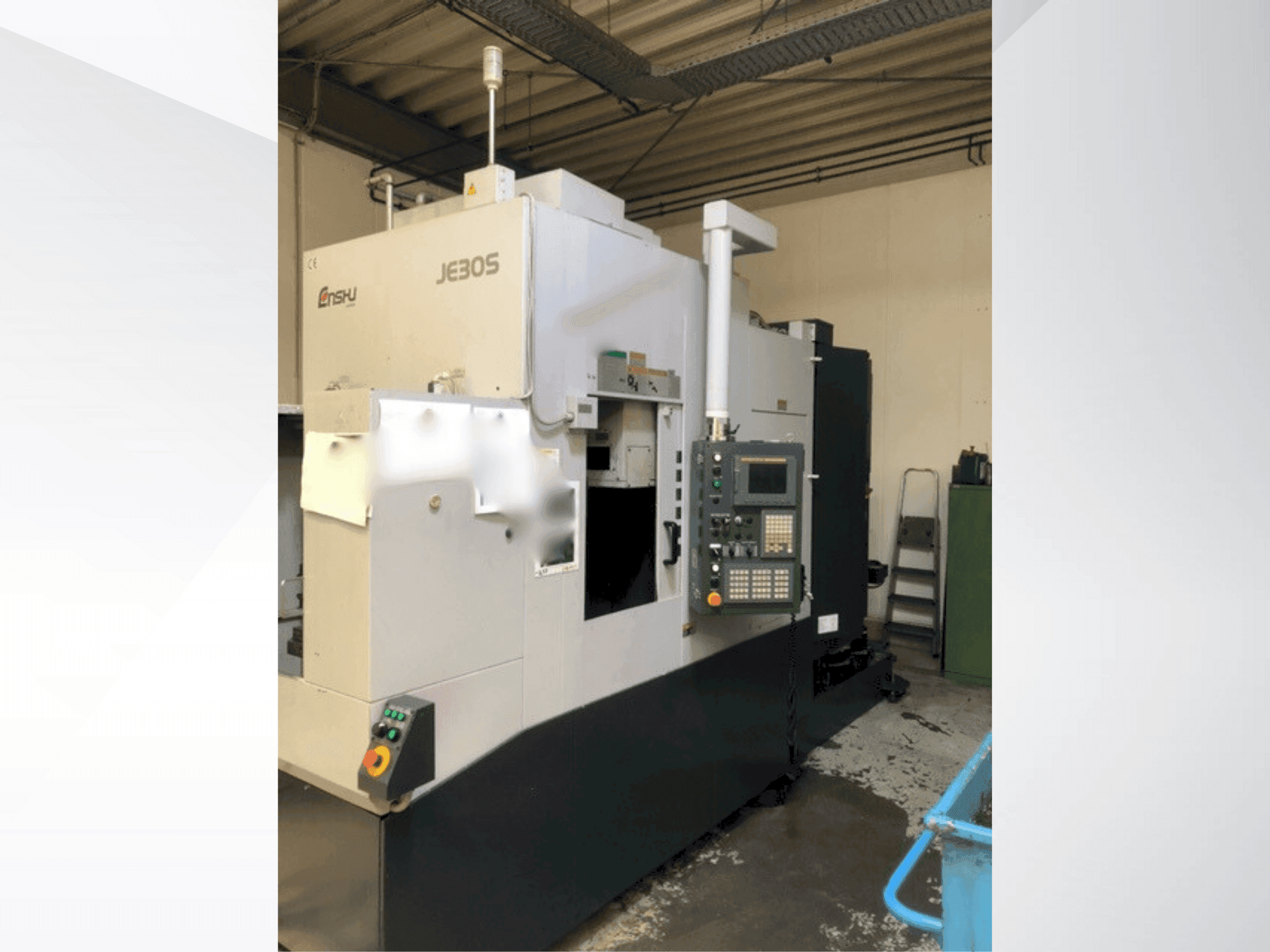 Вид станка Enshu Je30S спереди