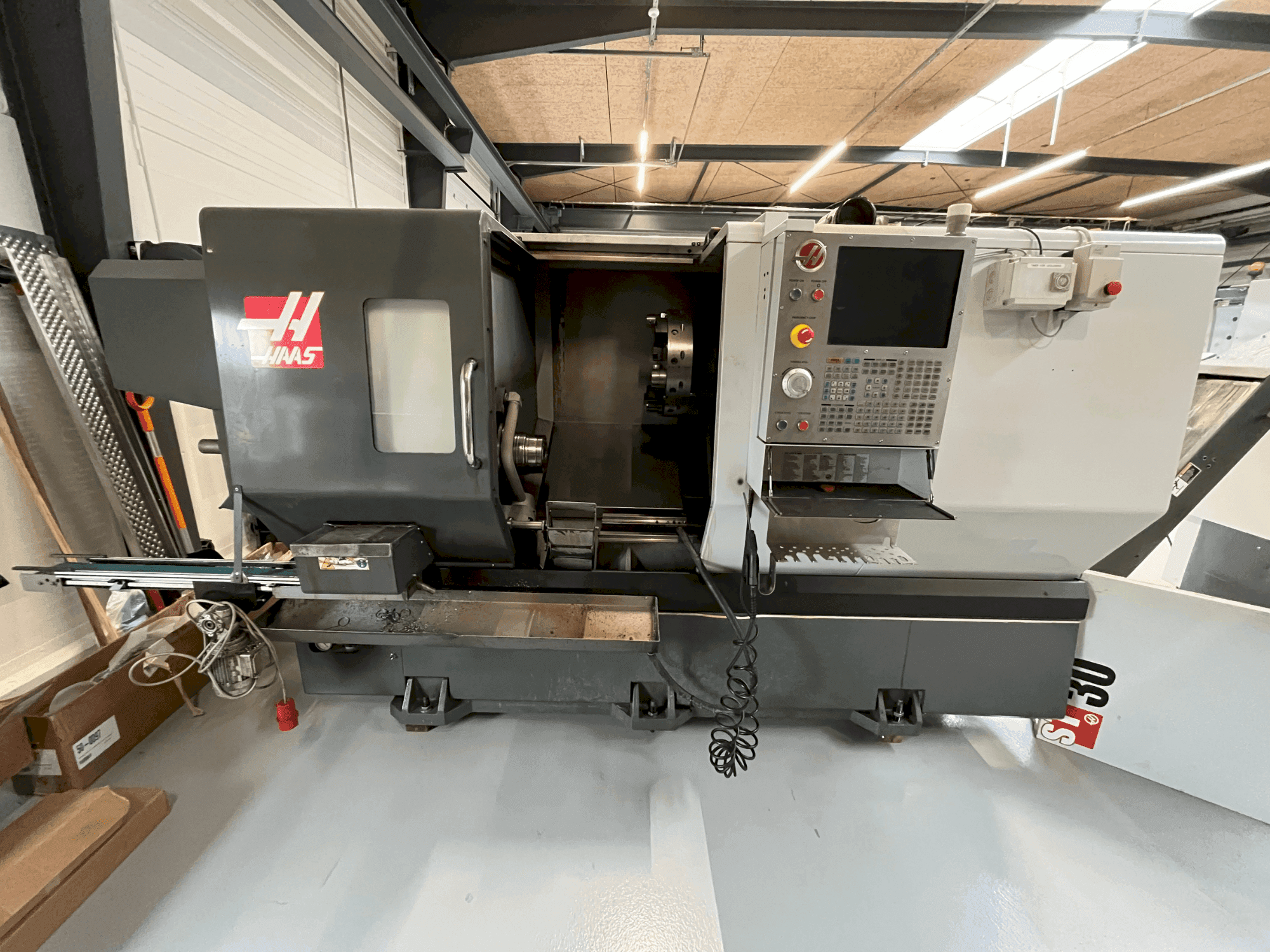 Вид станка HAAS ST-30 спереди