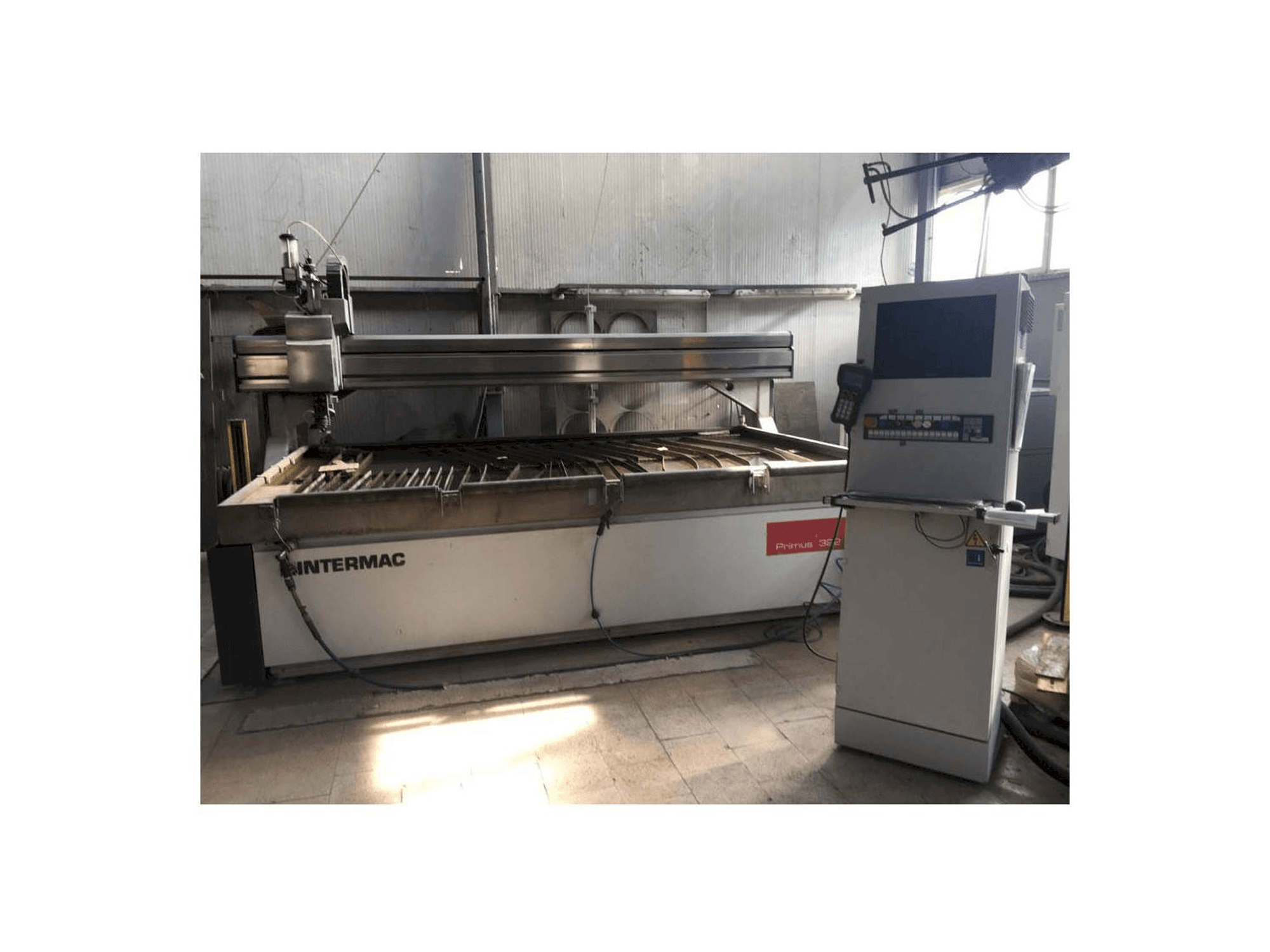 Вид станка Intermac primus 322 спереди