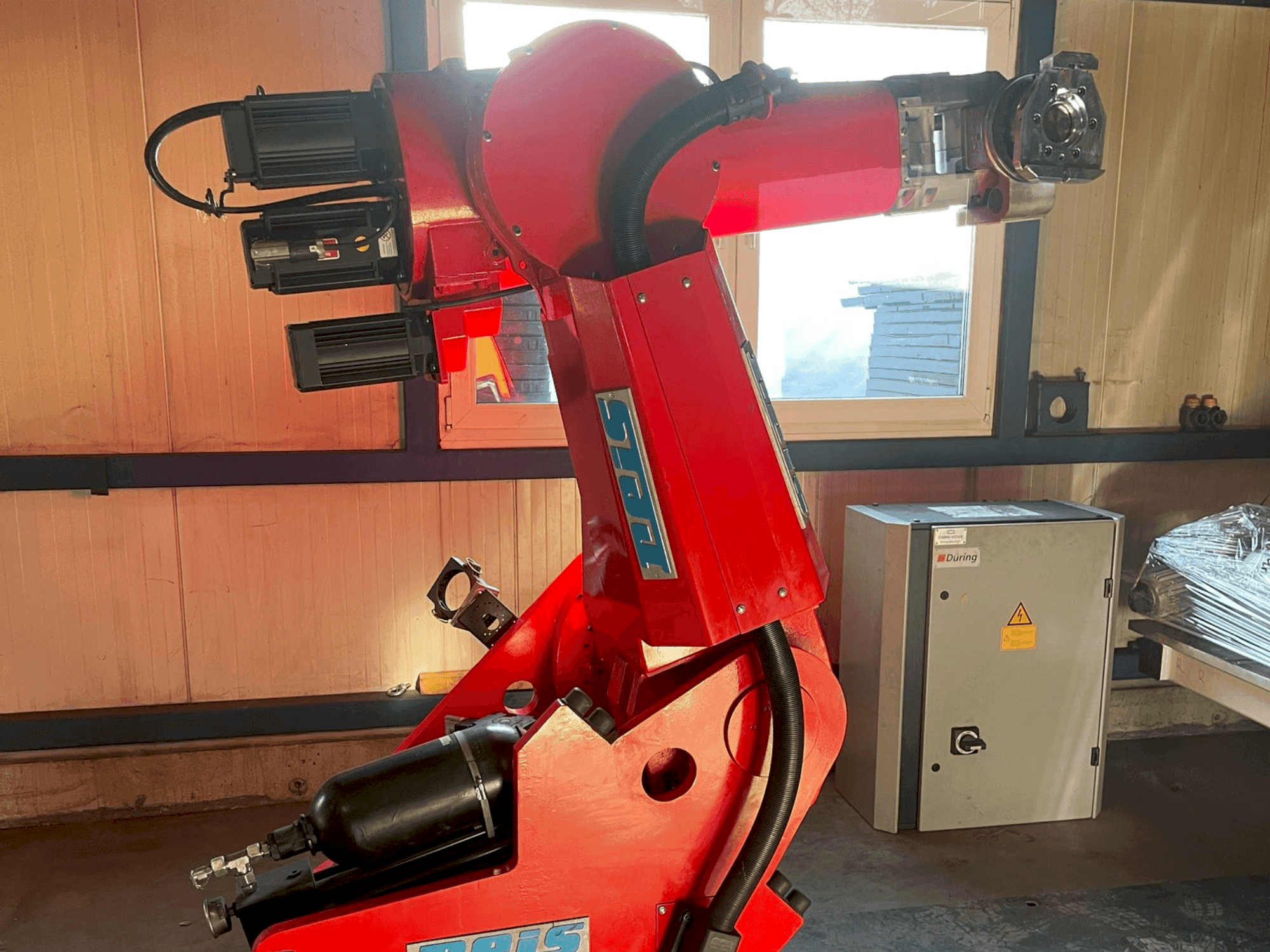 Вид станка Reis SRV 130 спереди