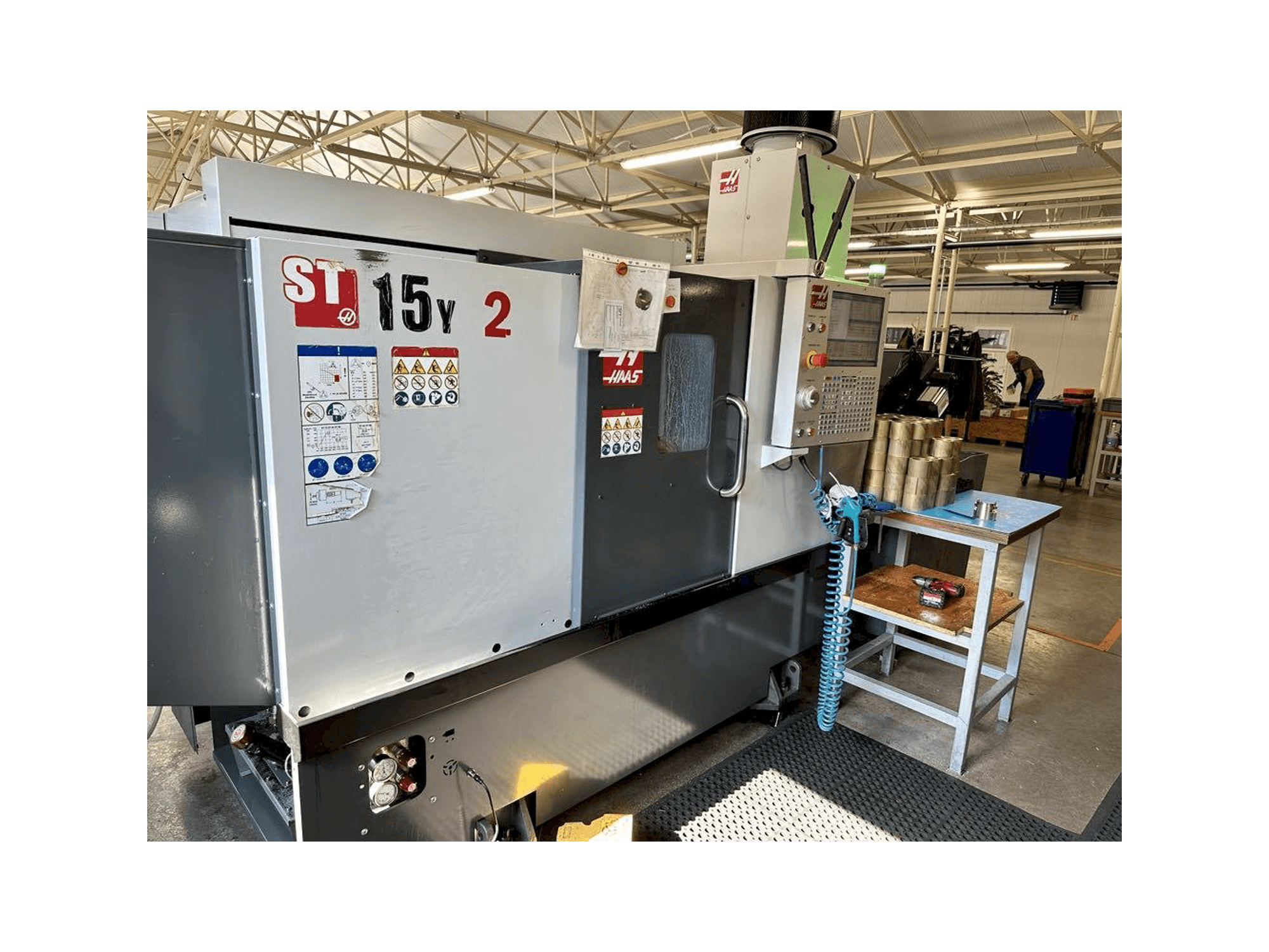 Вид станка HAAS ST-15Y (2019) спереди