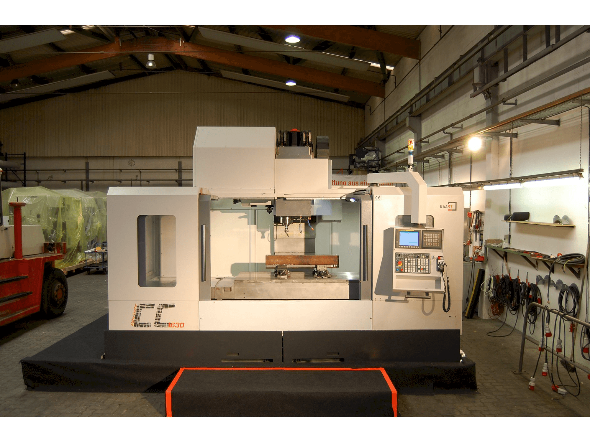 Вид станка Kaast CC1630 спереди