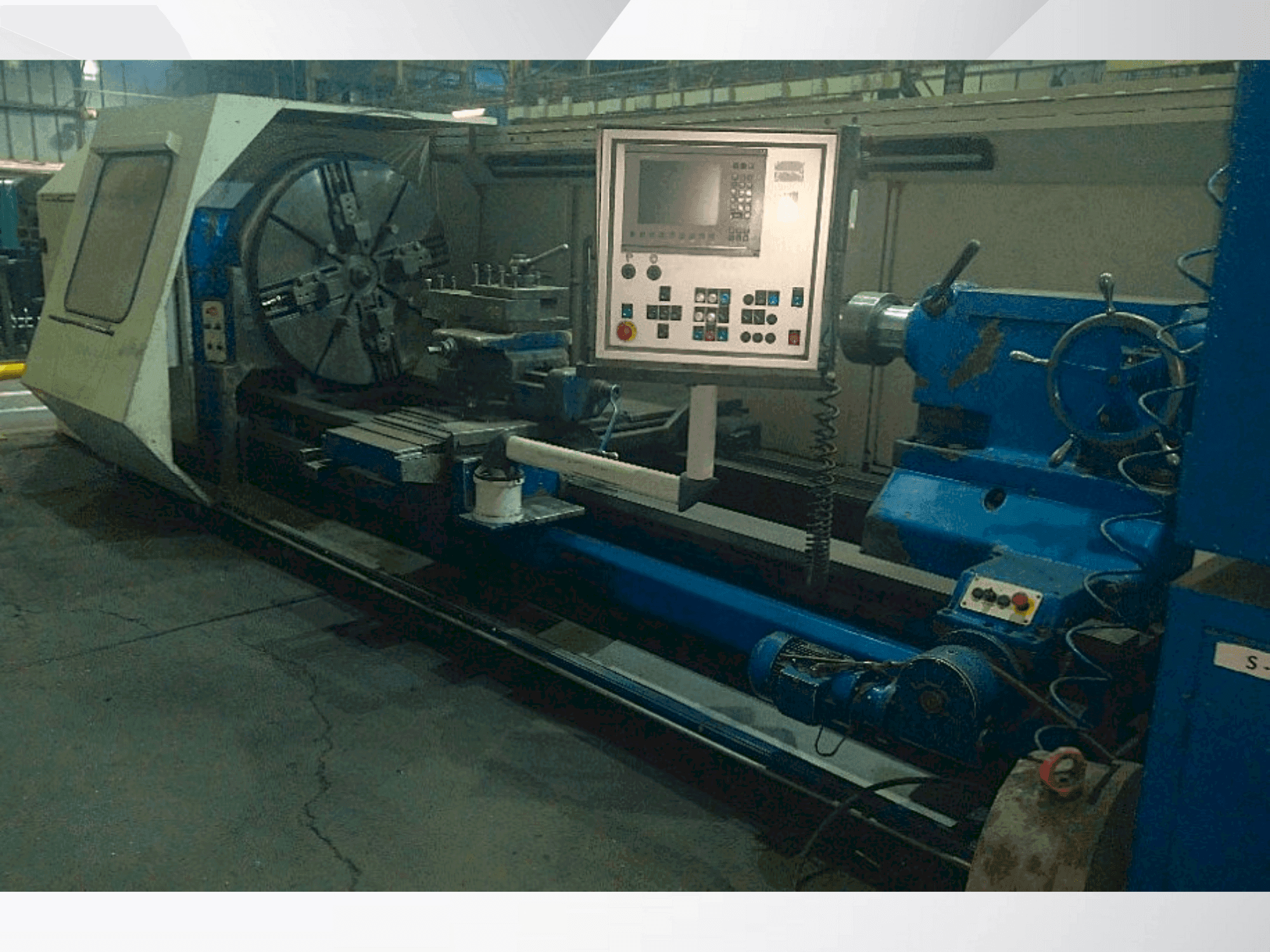 Вид станка SKODA SRM 125 CNC спереди