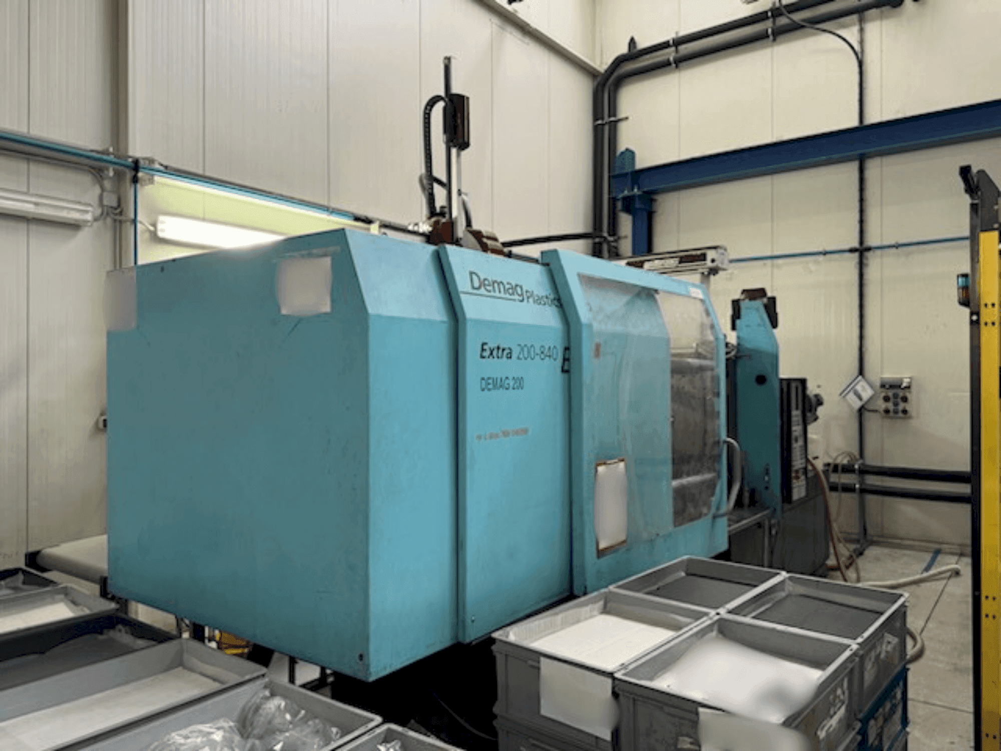 Вид станка DEMAG Extra 200-840 спереди