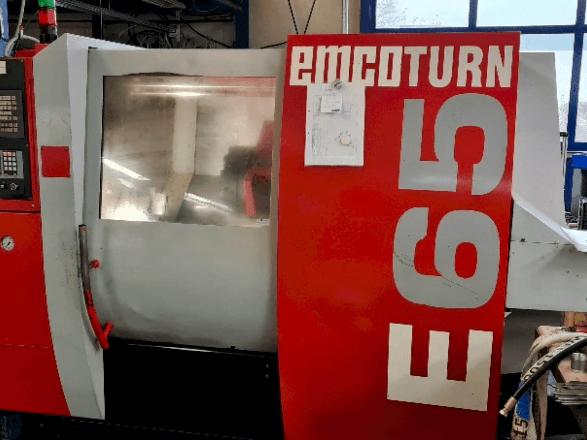 Вид станка EMCO Turn E65 спереди
