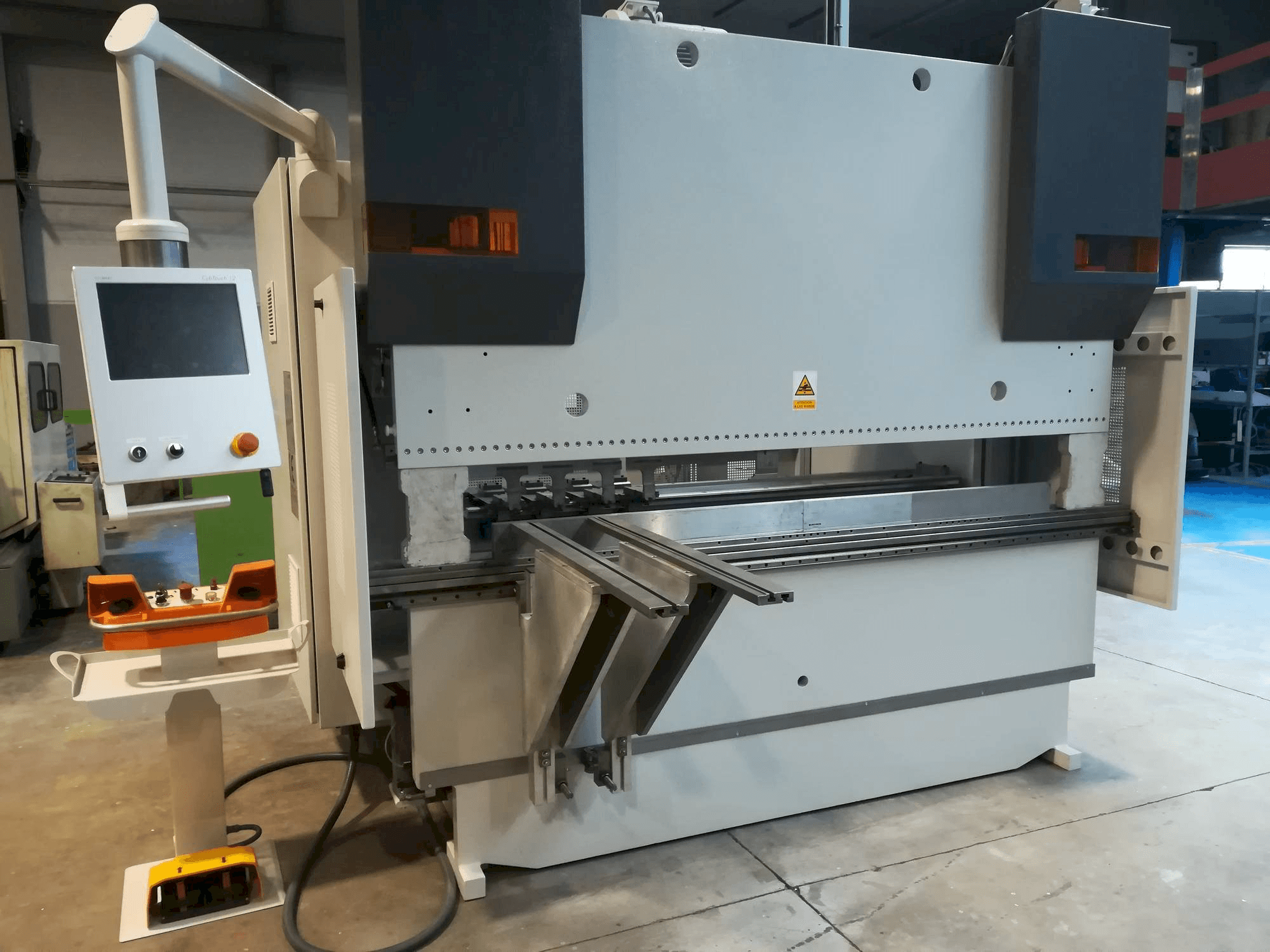 Front view of LVD LVD PPEB 80/25 CAD-CNC machine