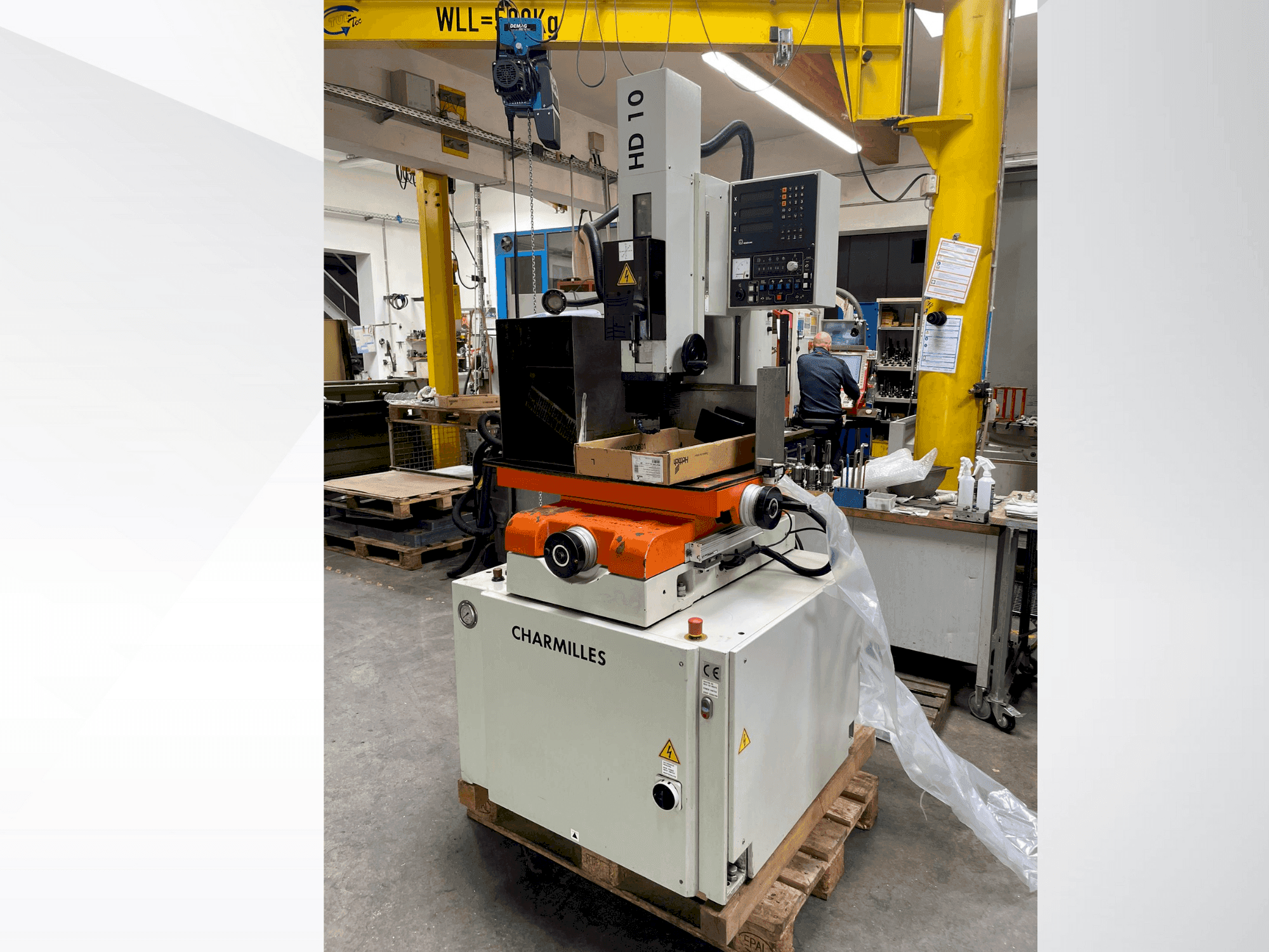 Вид станка CHARMILLES HD10 спереди