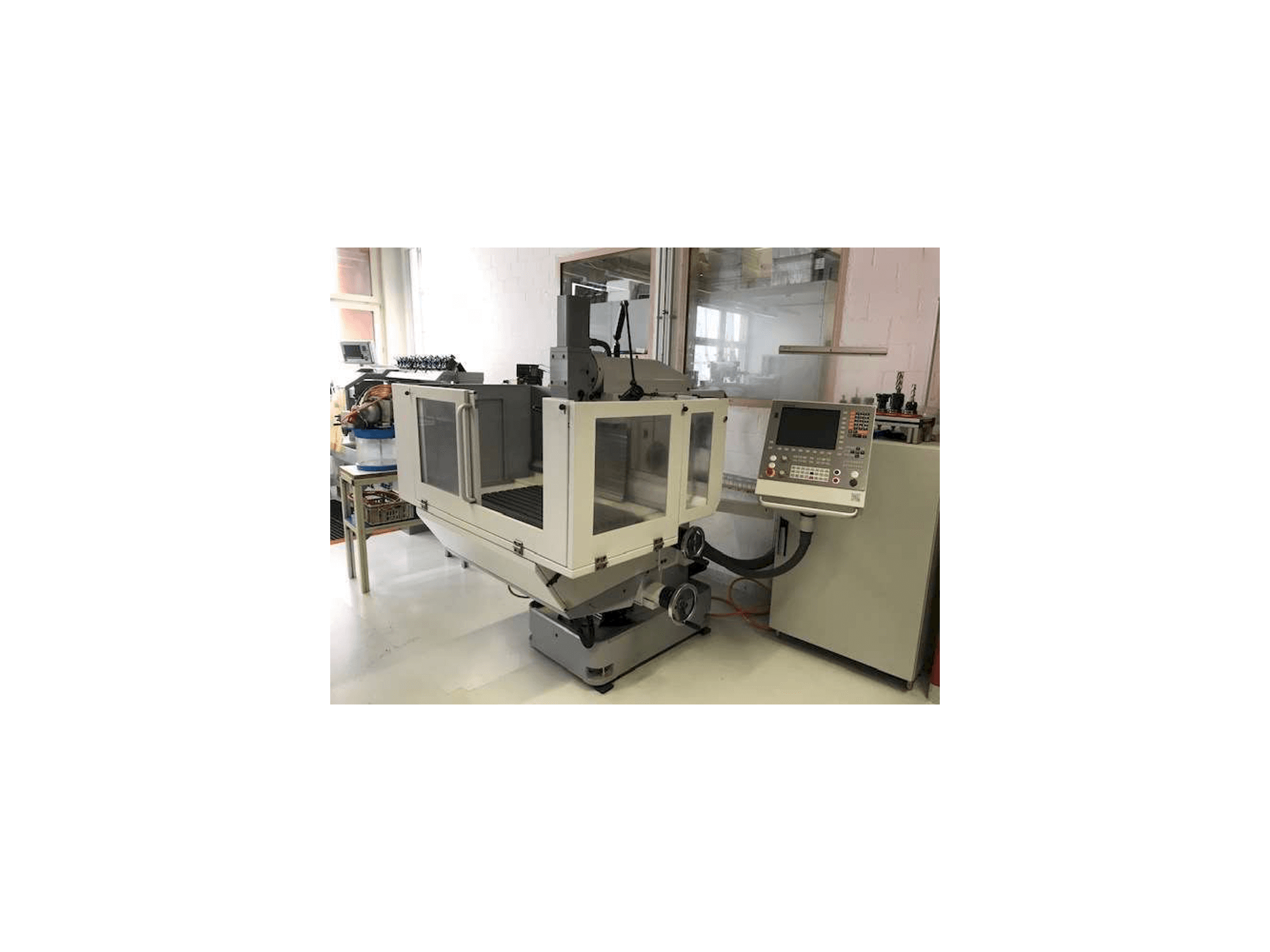 Front view of FPS 500 M-NC machine