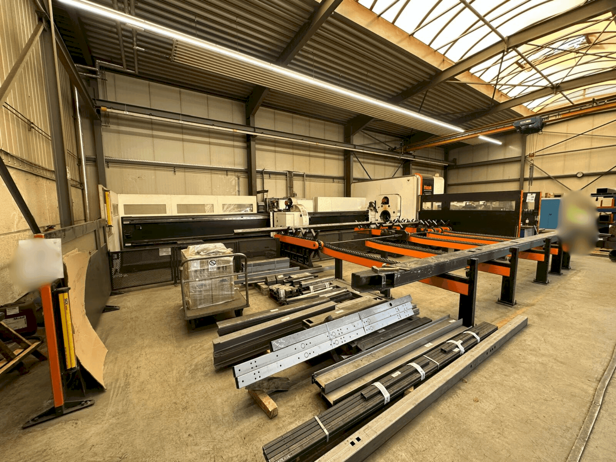 Вид станка Mazak FABRI GEAR 400 II спереди
