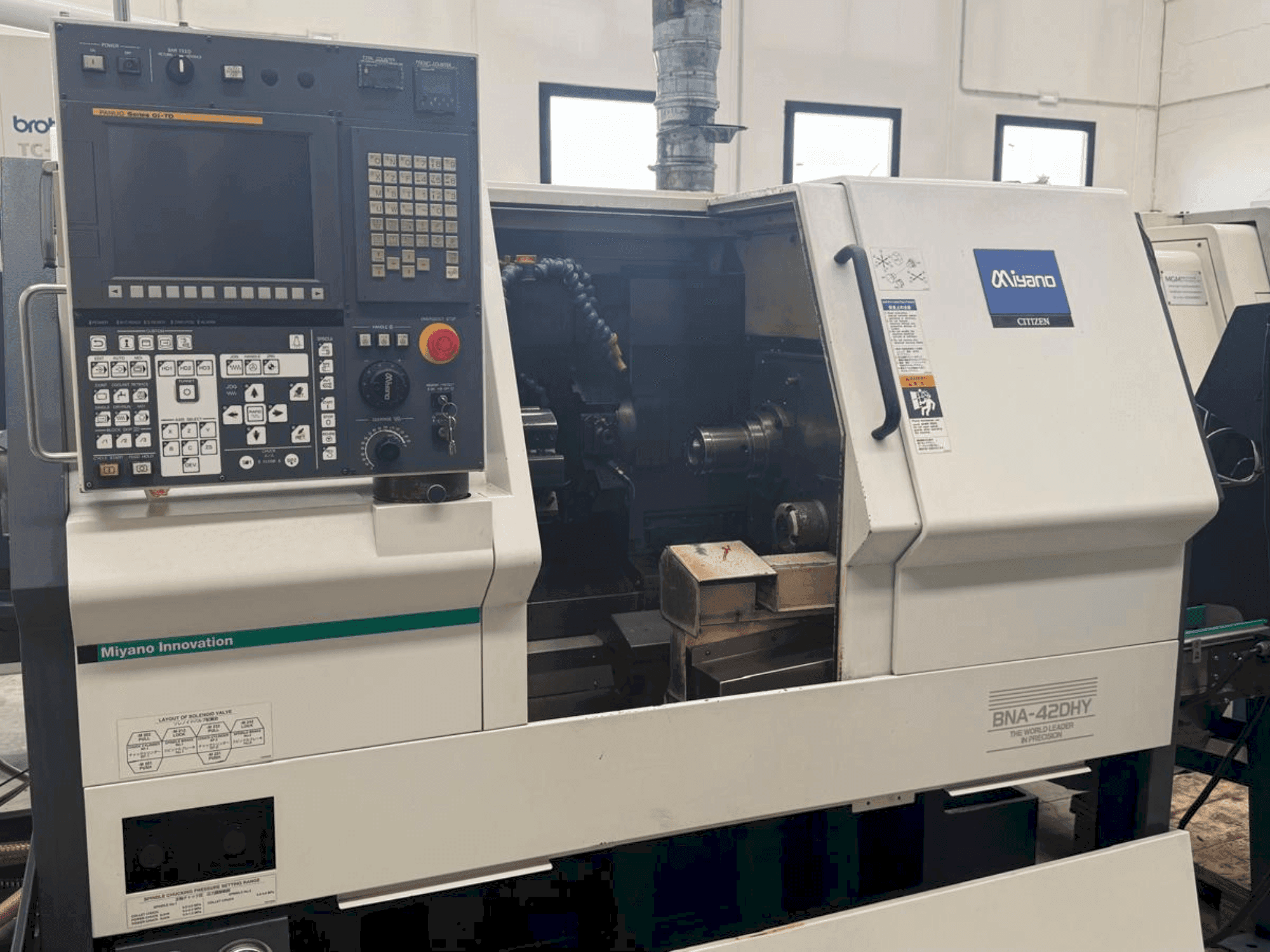 Вид станка Miyano BNA-42DHY спереди