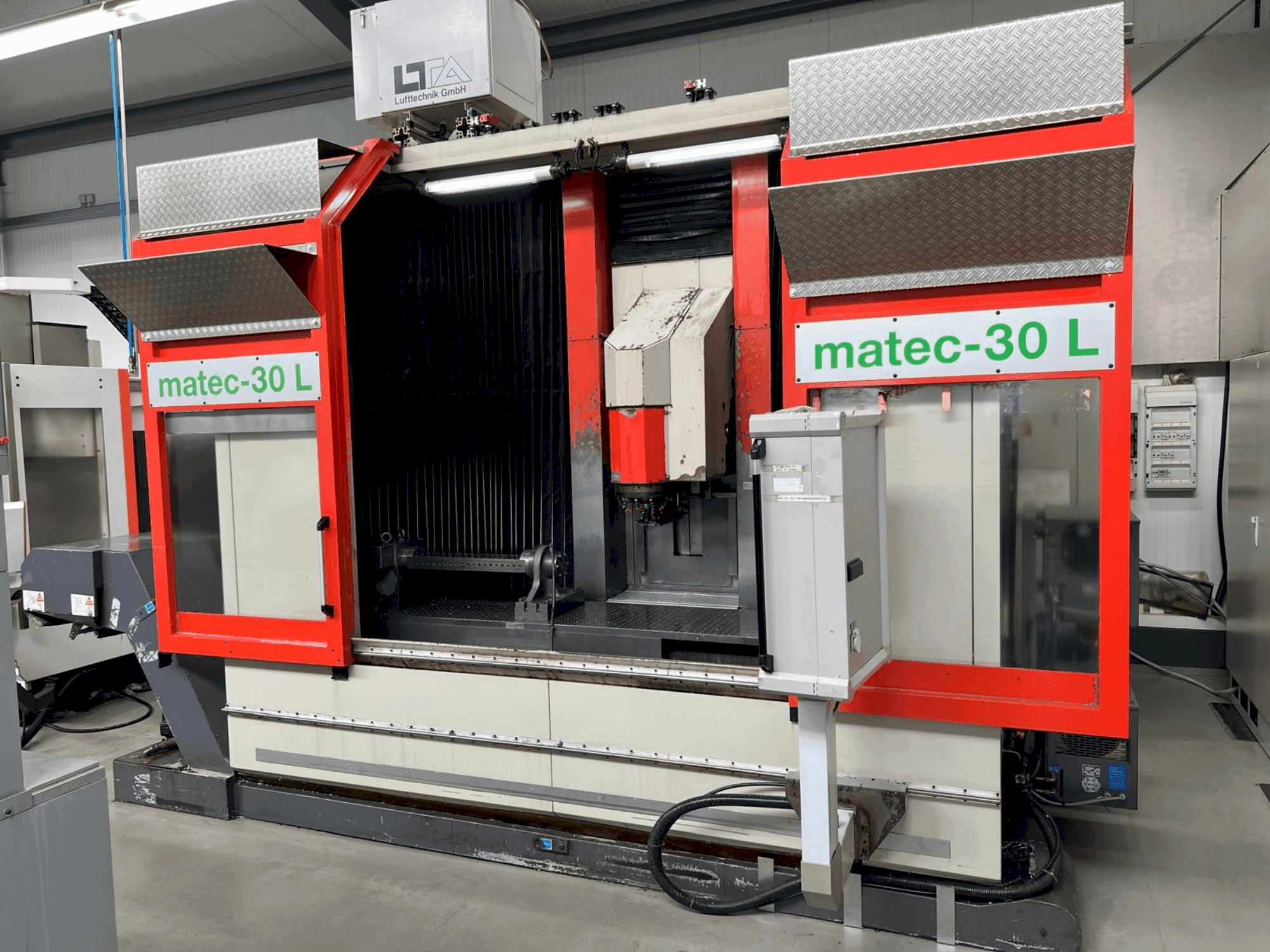 Вид станка Matec 30 L спереди