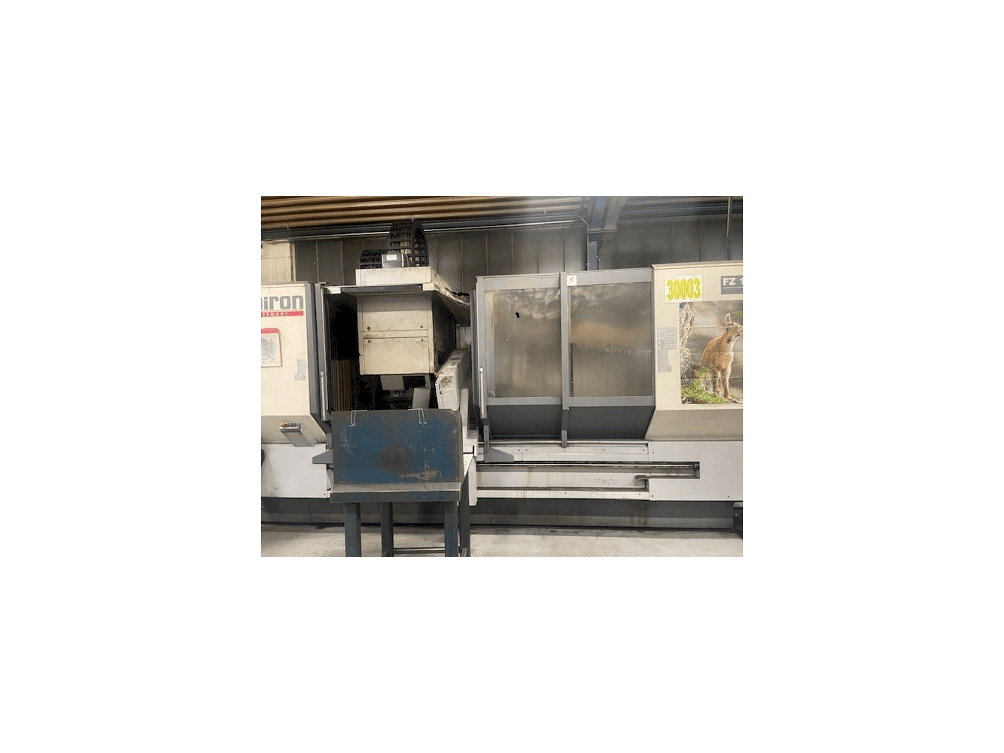 Вид станка CHIRON FZ18KL спереди