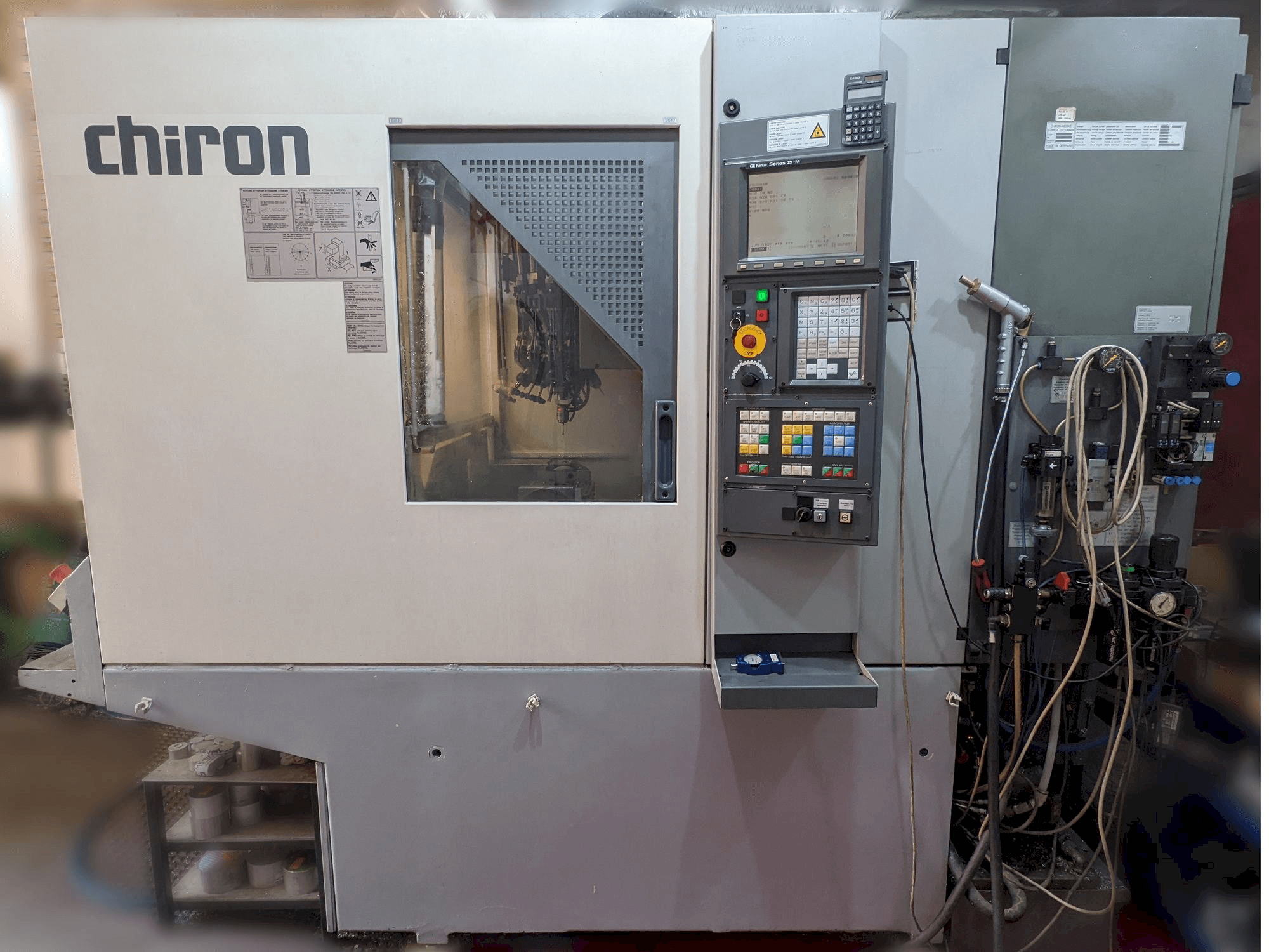 Вид станка CHIRON Fz 08w спереди