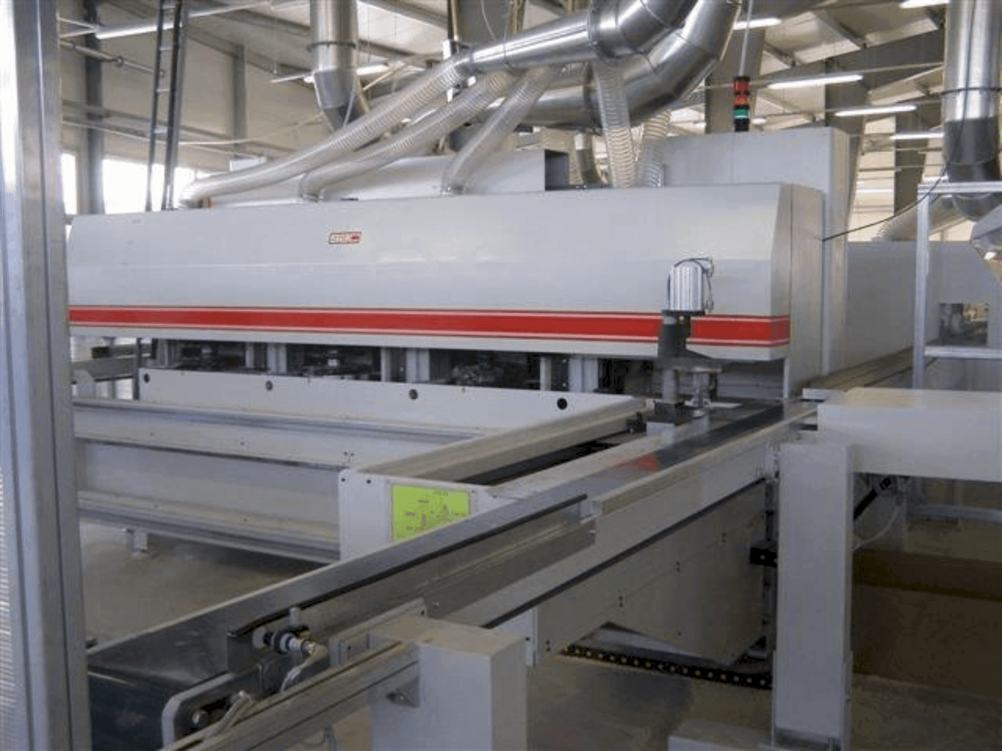 Вид станка SAC F300 спереди