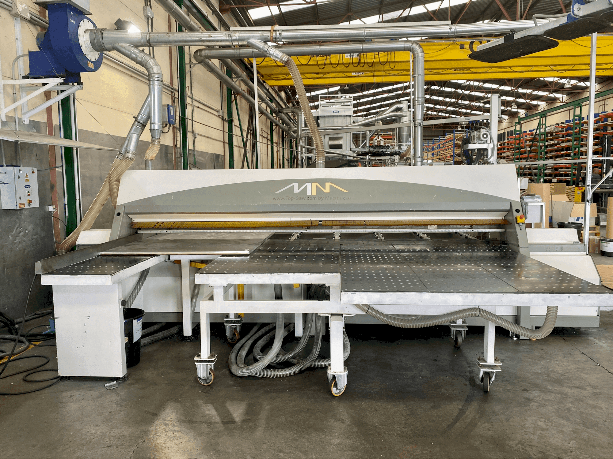 Вид станка MACMAZZA Top Saw спереди