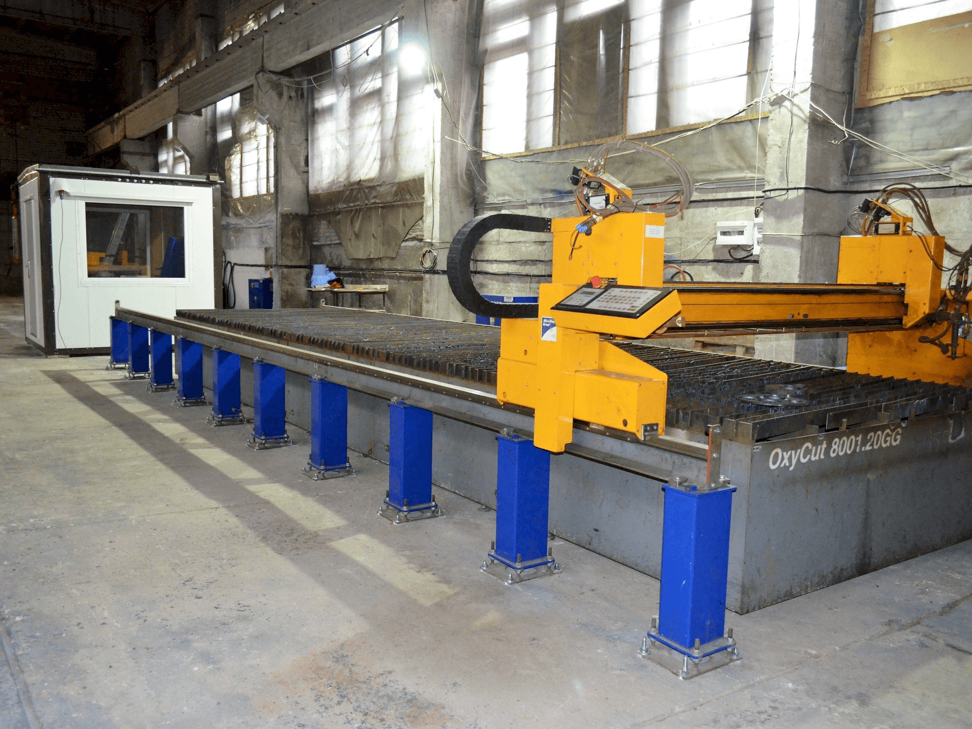 Вид станка MicroStep OxyCut 8001 20GG спереди