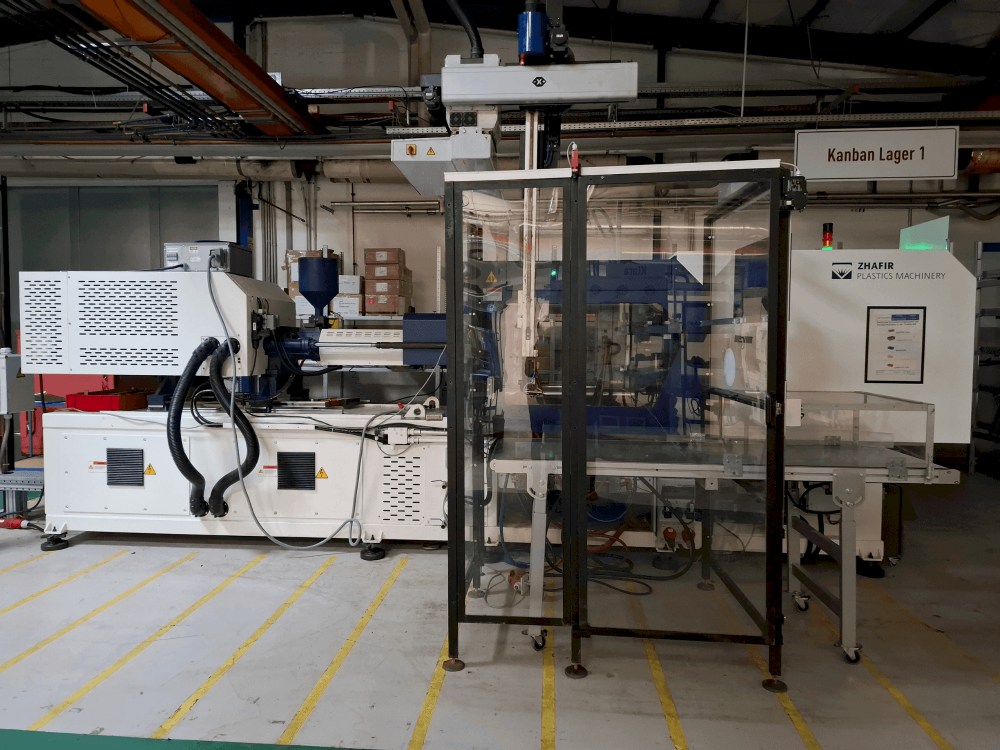 Вид станка HAITIAN ZHAFIR ZERES ZE1900 сбоку