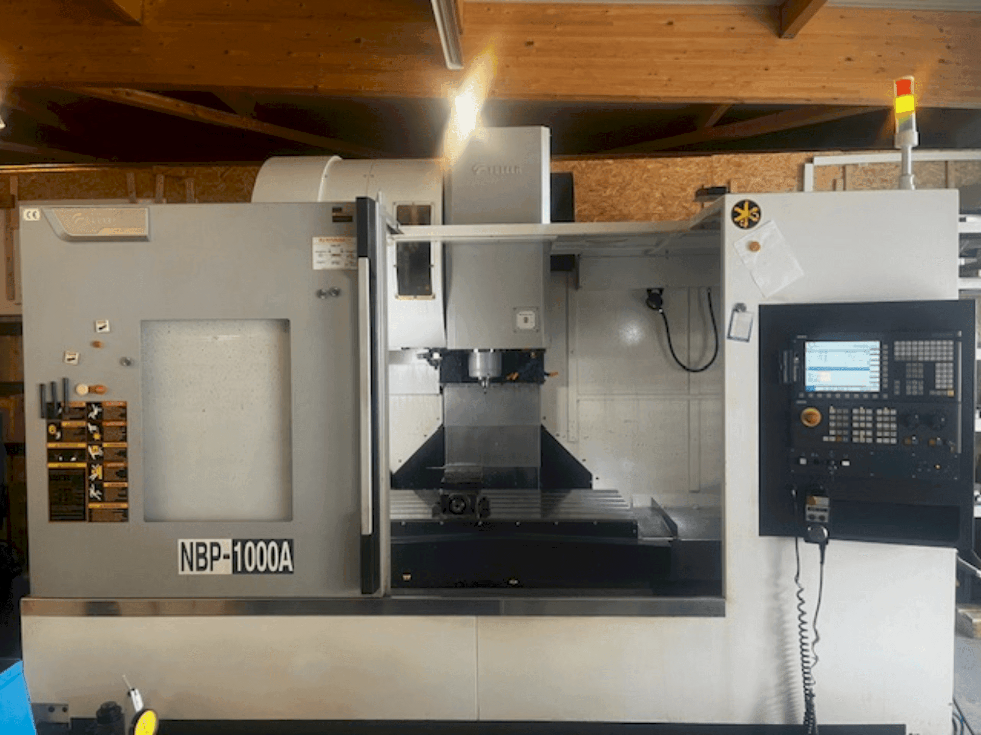 Вид станка Feeler NBP 1000A спереди