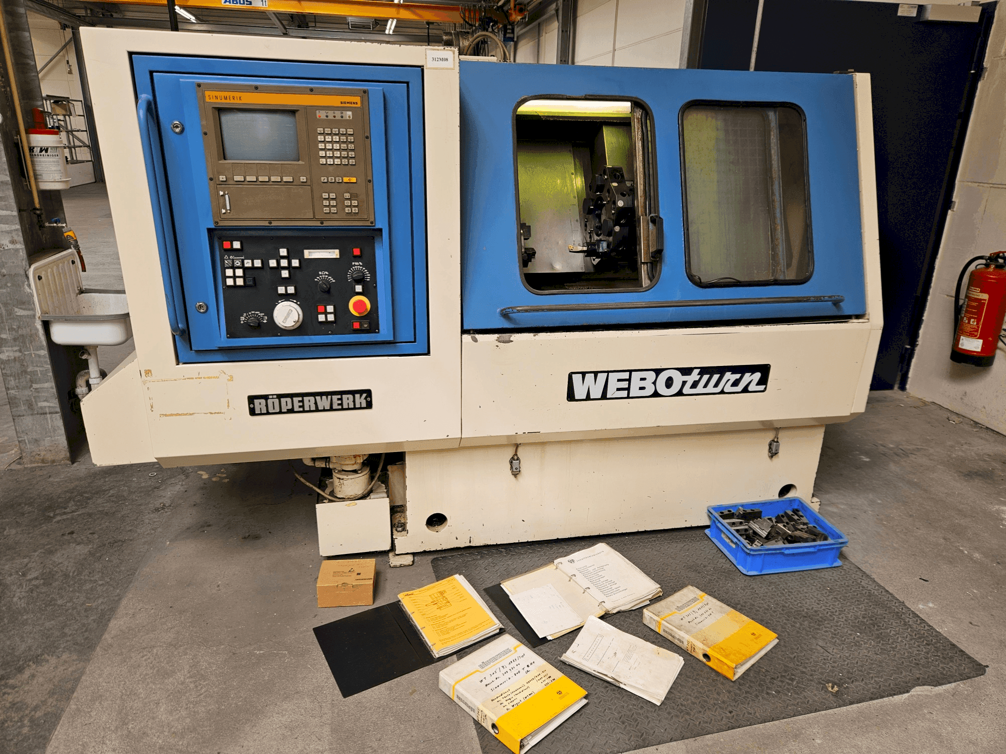 Вид станка ROEPERWERK WEBOturn 400 спереди