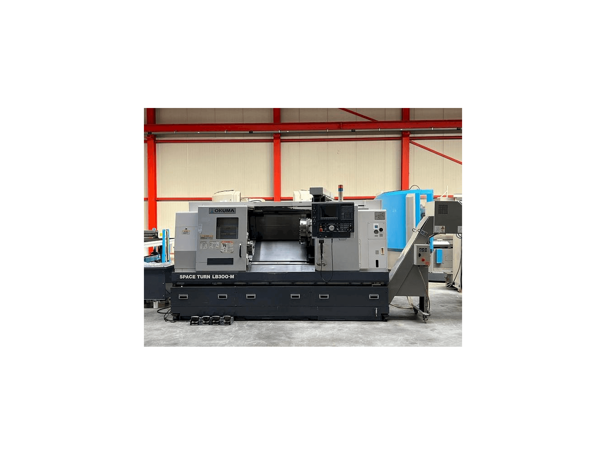 Вид станка Okuma LB 300M спереди