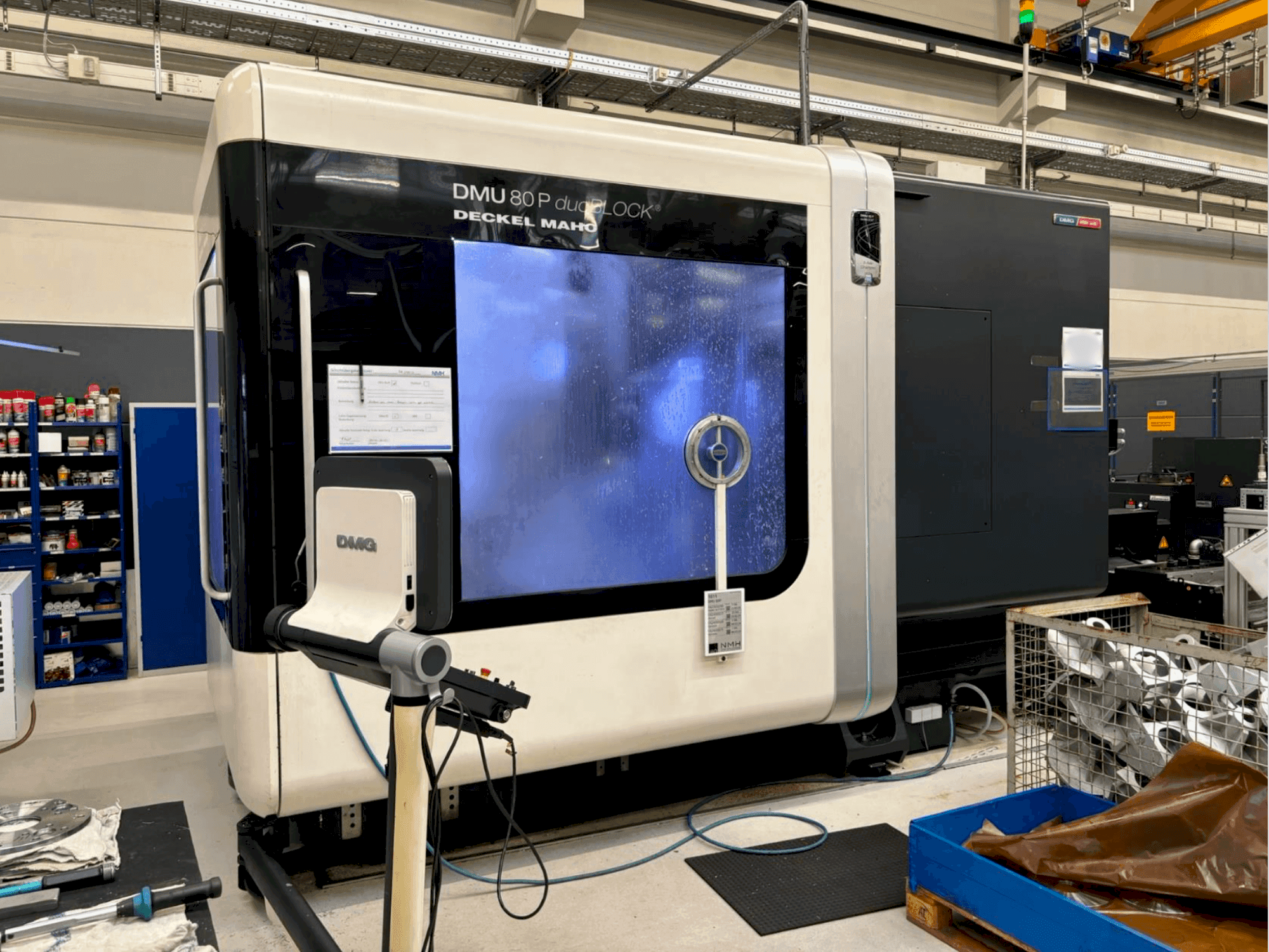 Вид станка DMG MORI 80 P Duoblock спереди