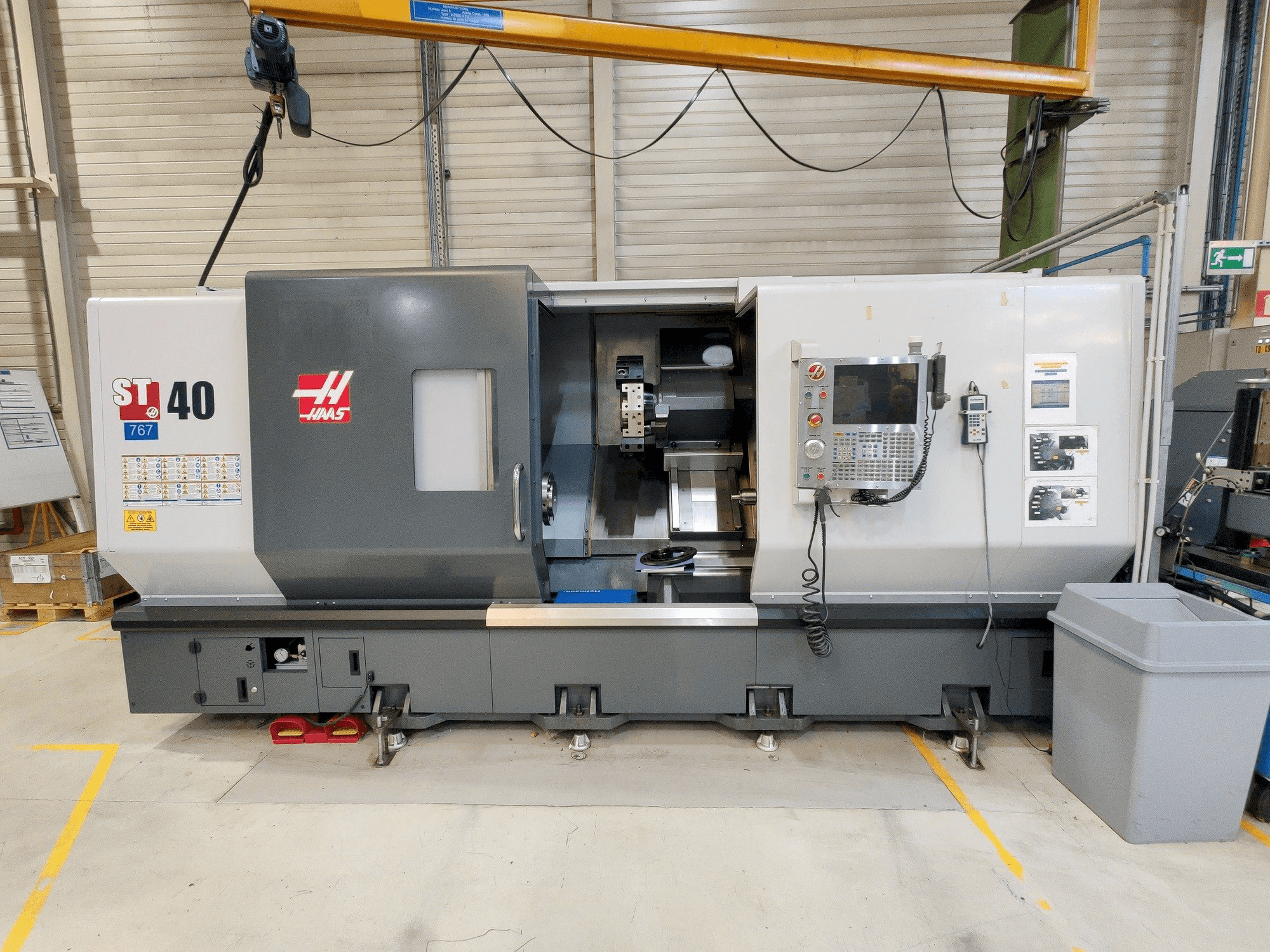 Вид станка HAAS ST-40 спереди